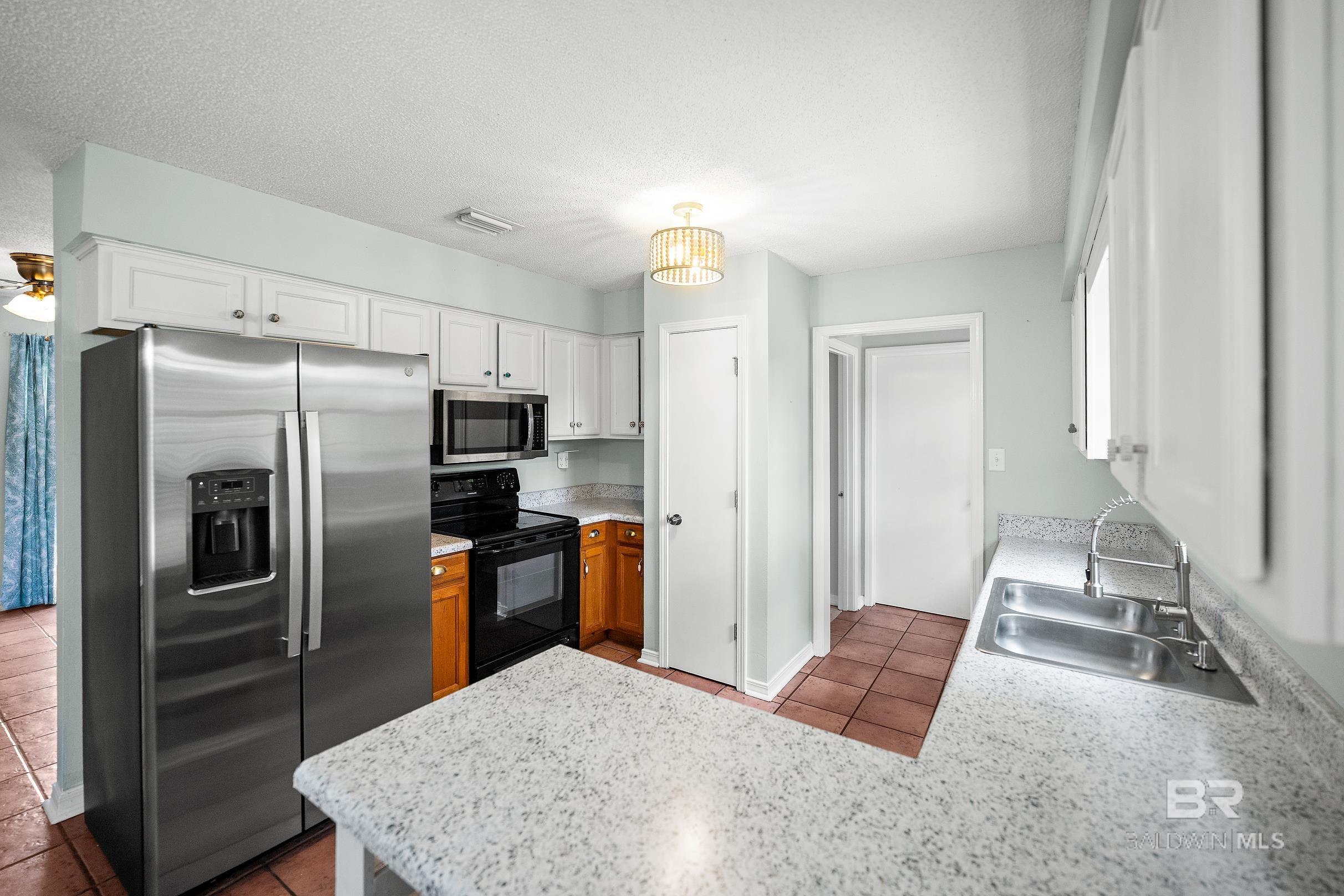 16204 W Pointer Drive, Foley, AL, 36535