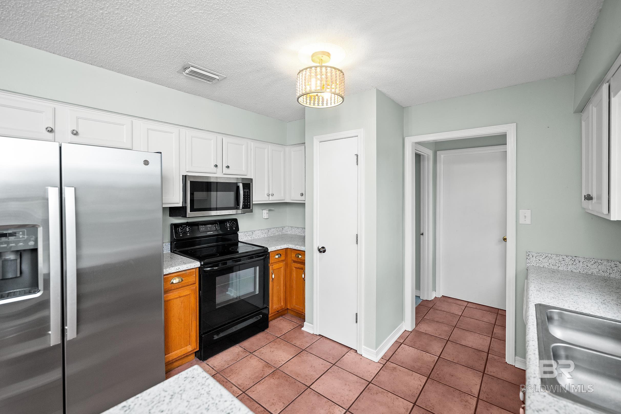 16204 W Pointer Drive, Foley, AL, 36535