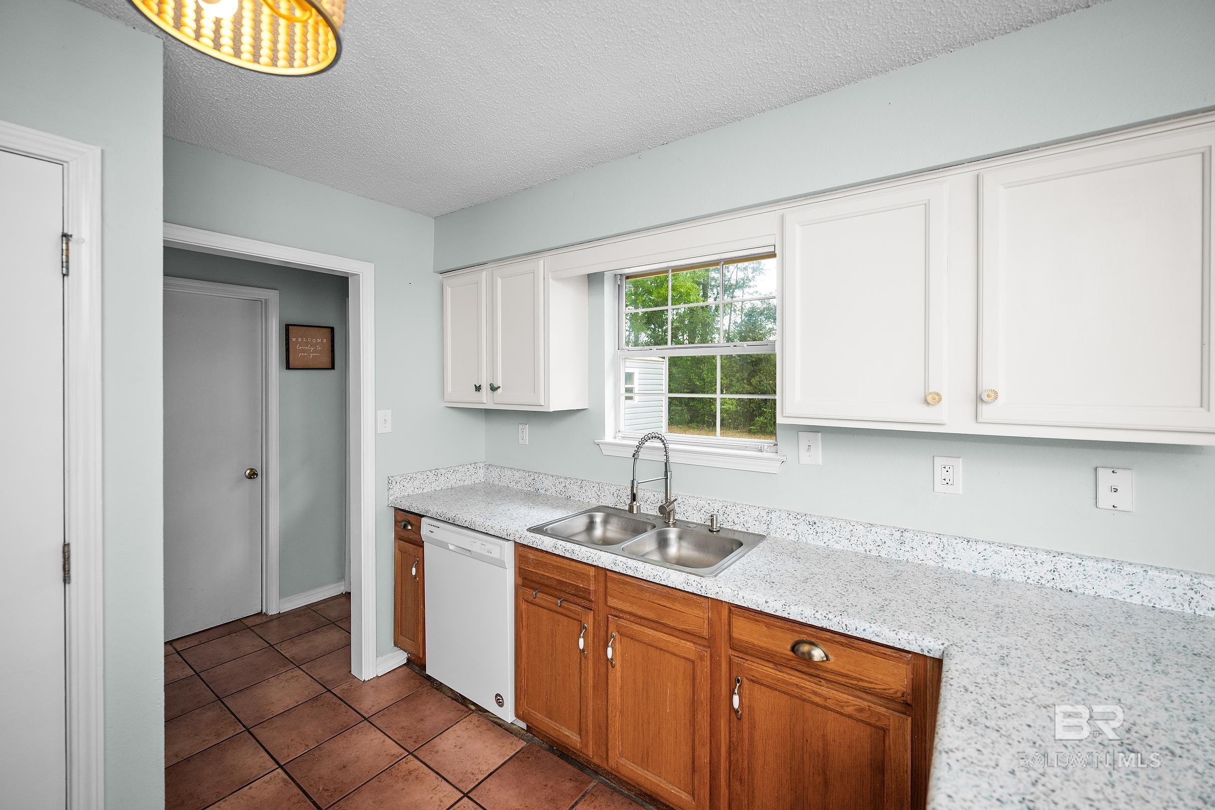 16204 W Pointer Drive, Foley, AL, 36535