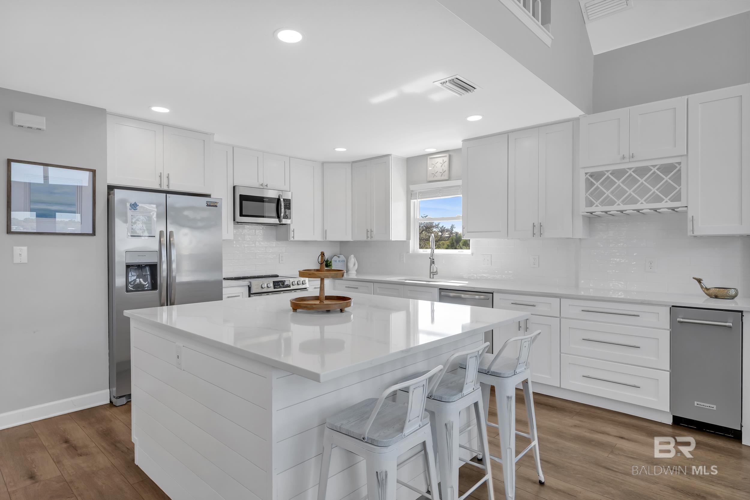 1284 W Lagoon Avenue, Gulf Shores, AL, 36542