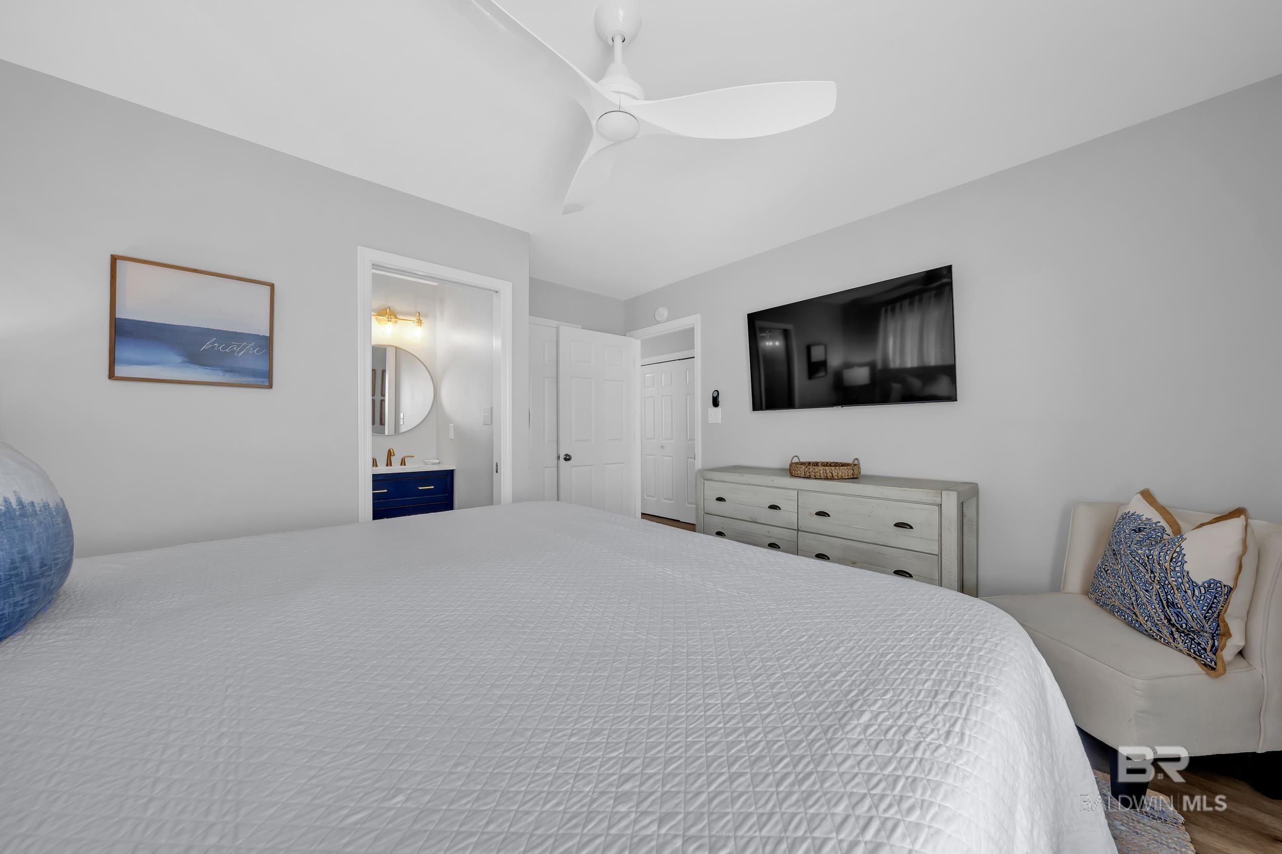 1284 W Lagoon Avenue, Gulf Shores, AL, 36542