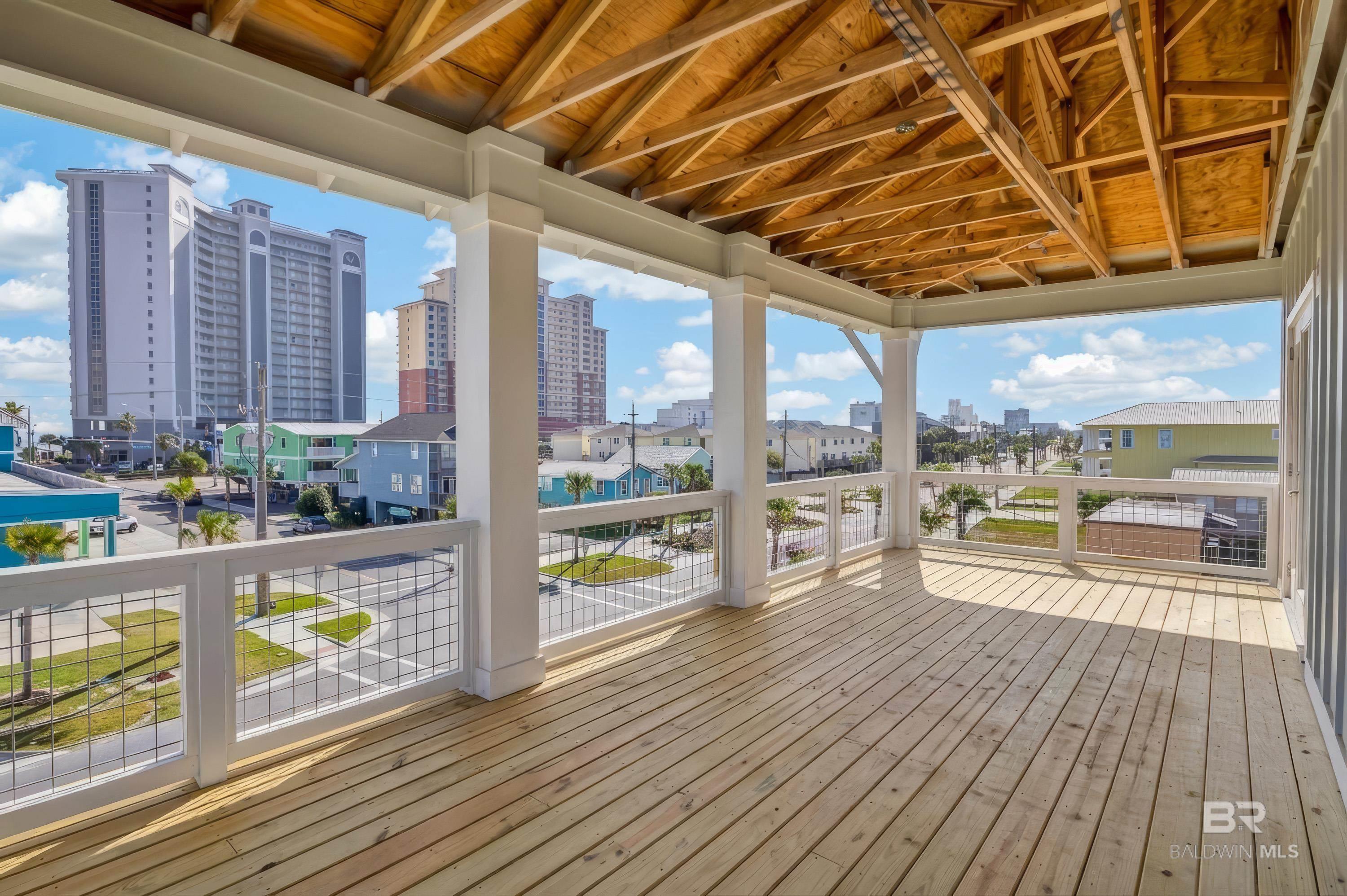 390 E 1st Avenue, Gulf Shores, AL, 36542