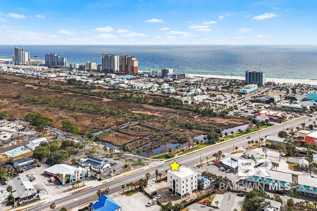 613 Gulf Shores Parkway, Gulf Shores, AL, 36542-3040