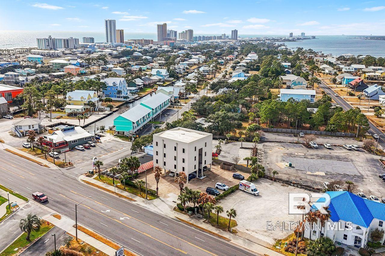 613 Gulf Shores Parkway, Gulf Shores, AL, 36542-3040