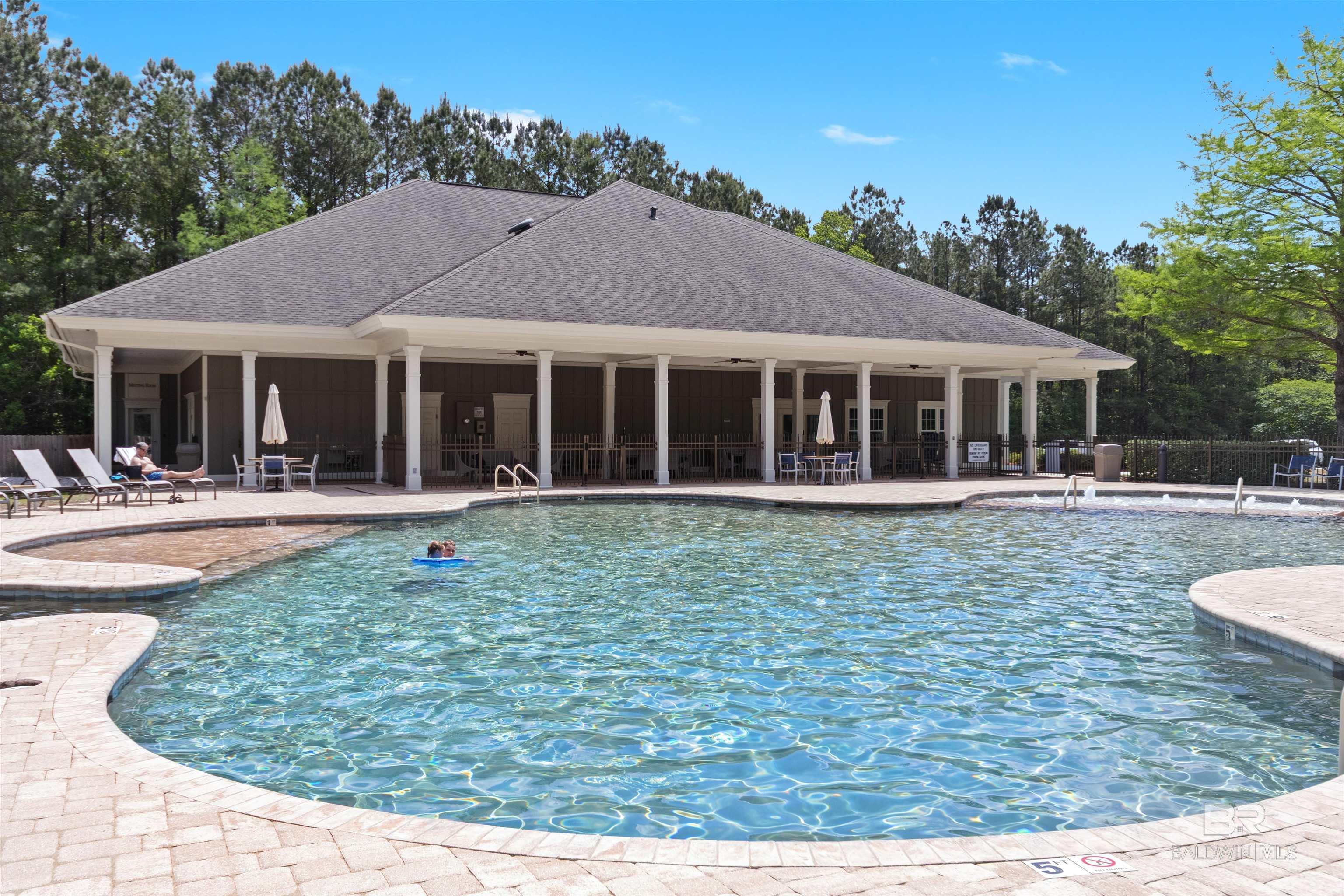 https://zimg.paragon.ice.com/ParagonImages/Property/PG/BCAR/394426/66/0/0/b81459f7d4831168e29121be193b9a77/7/5425c0b1d3361a361321ebb1f969ec66/394426-179553e8-f657-4eba-86a1-6a571a1a5d6d.JPG