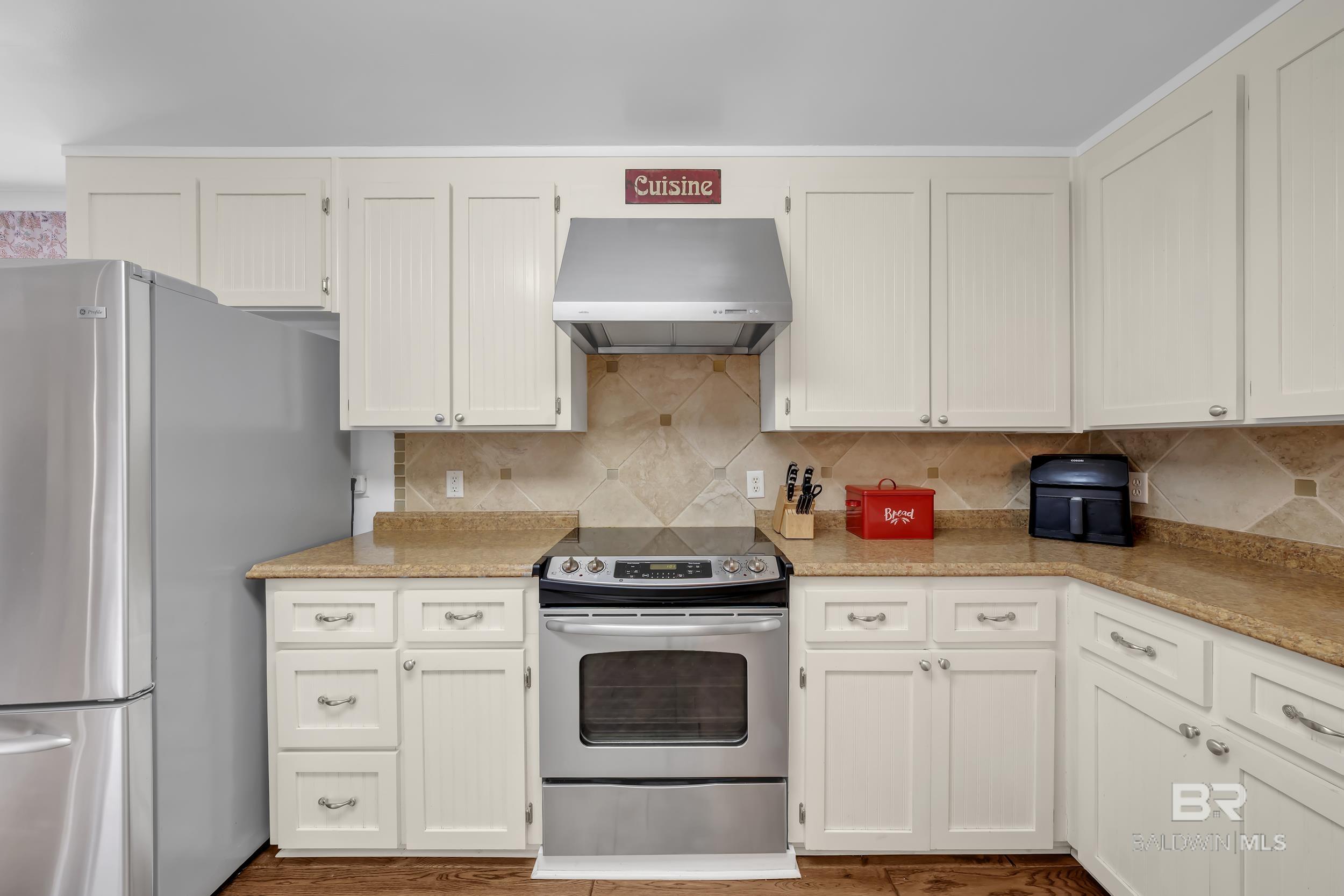 2760 Manuel Circle, Lillian, AL, 36549