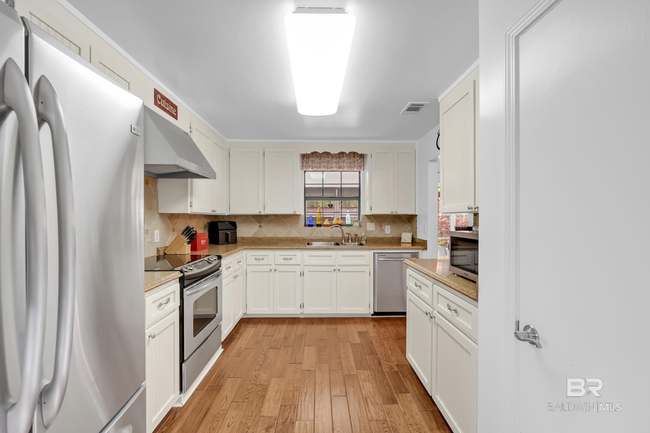 2760 Manuel Circle, Lillian, AL, 36549