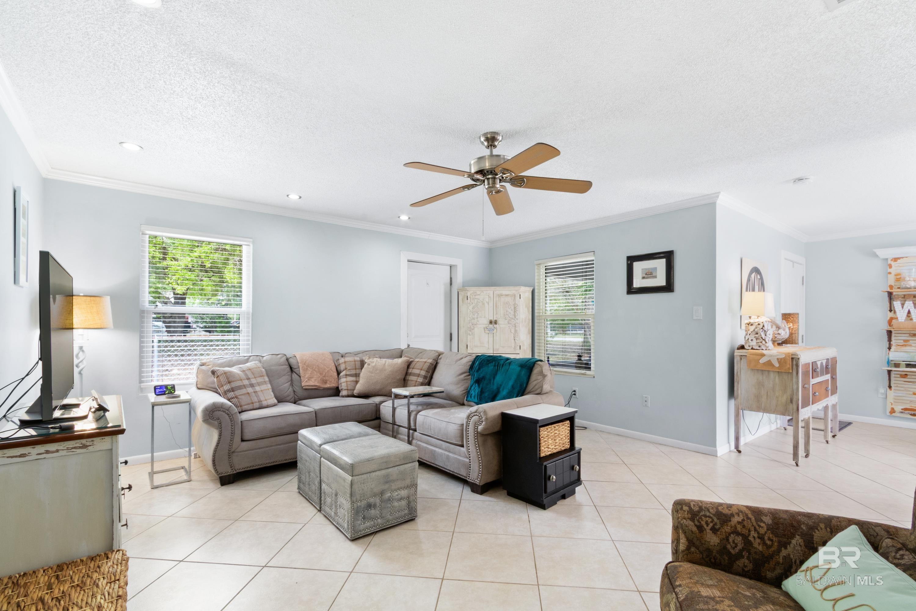 805 E 24th Avenue, Gulf Shores, AL, 36542