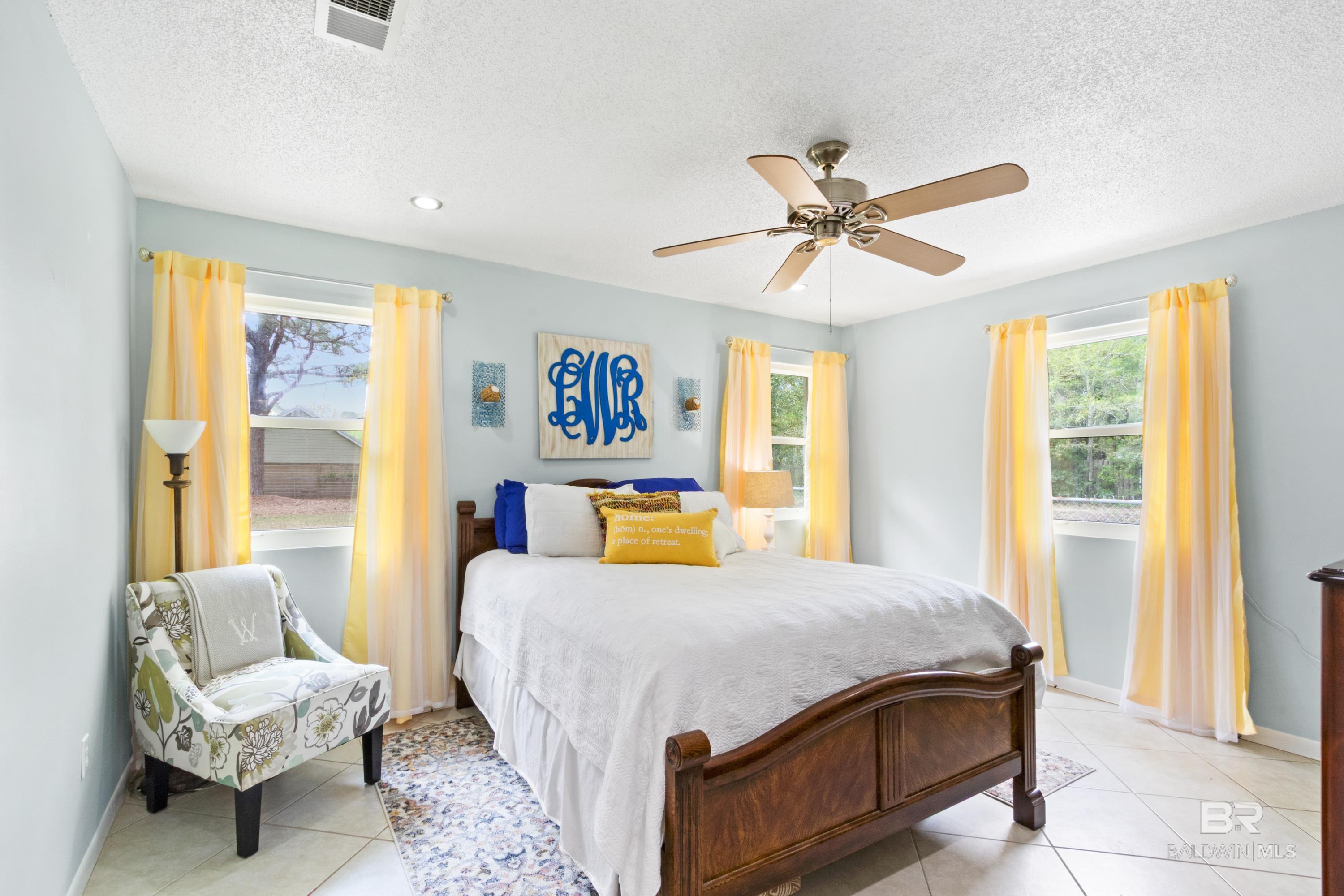 805 E 24th Avenue, Gulf Shores, AL, 36542