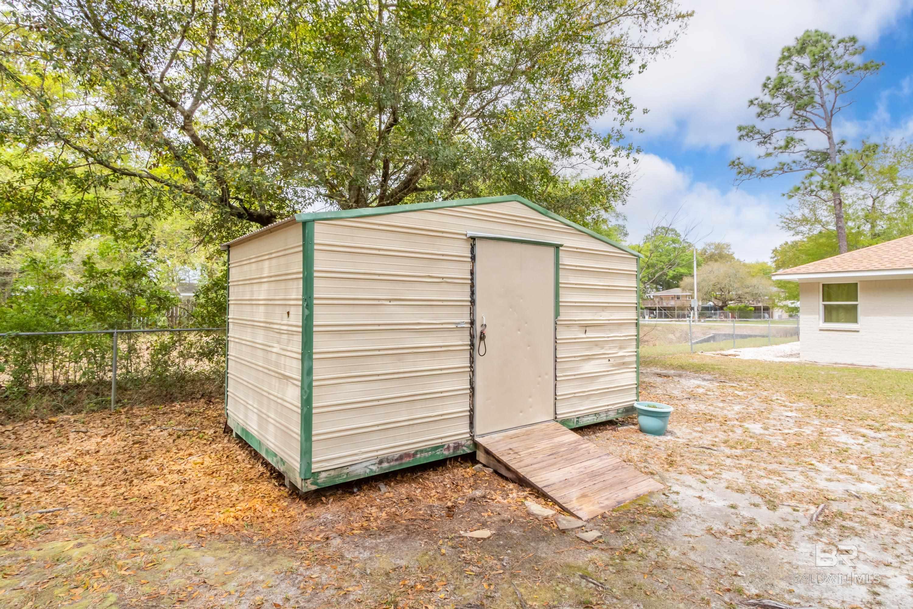 805 E 24th Avenue, Gulf Shores, AL, 36542