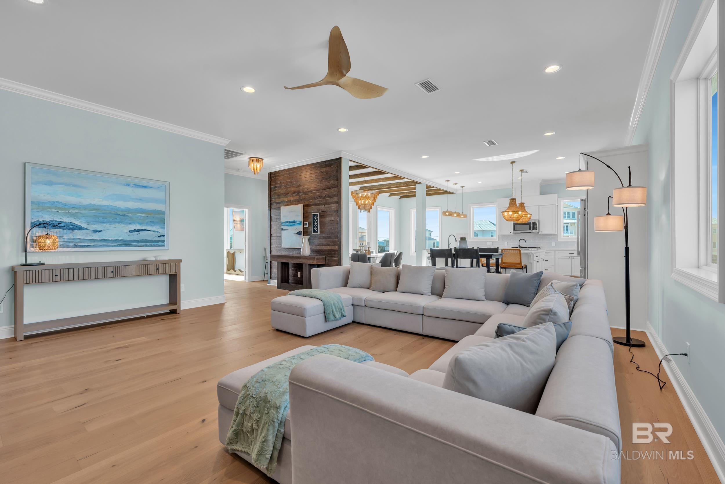 2270 W Beach Boulevard, Gulf Shores, AL, 36542