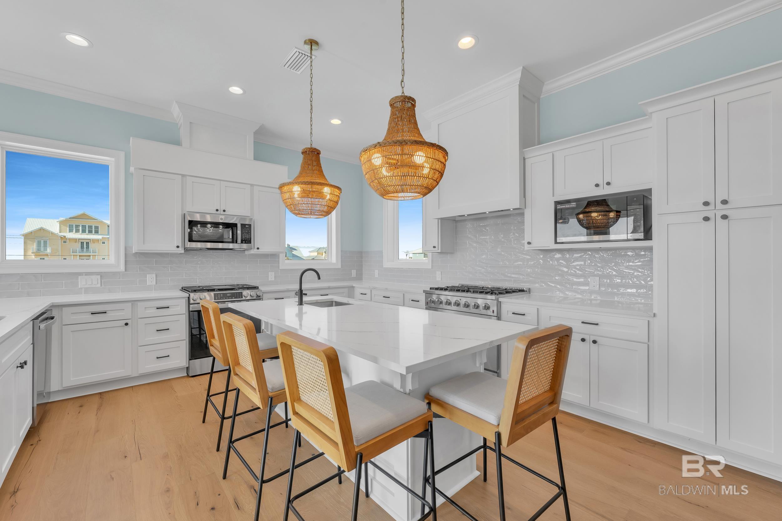 2270 W Beach Boulevard, Gulf Shores, AL, 36542