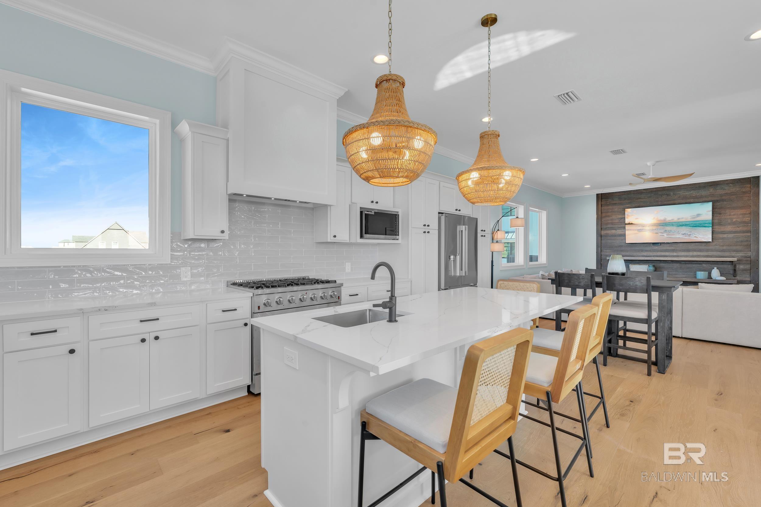 2270 W Beach Boulevard, Gulf Shores, AL, 36542