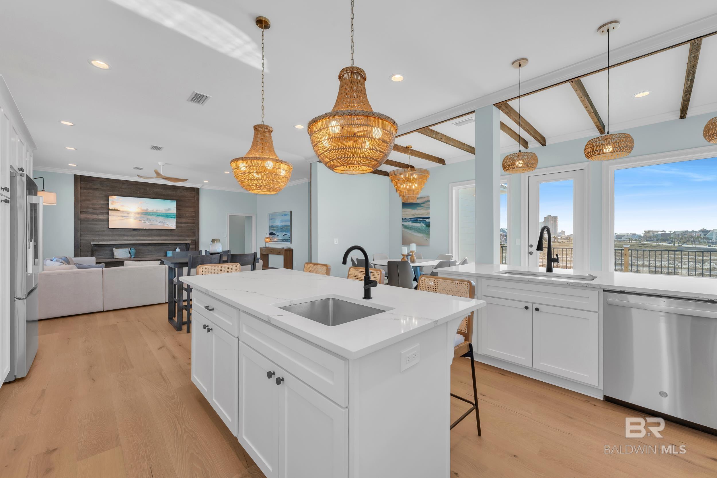 2270 W Beach Boulevard, Gulf Shores, AL, 36542