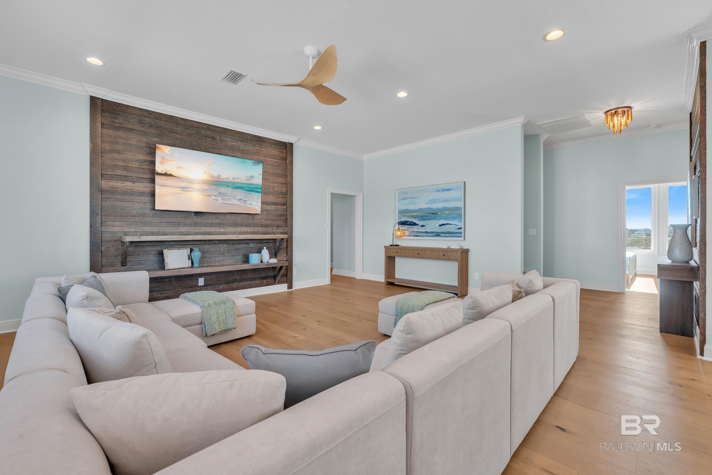 2270 W Beach Boulevard, Gulf Shores, AL, 36542