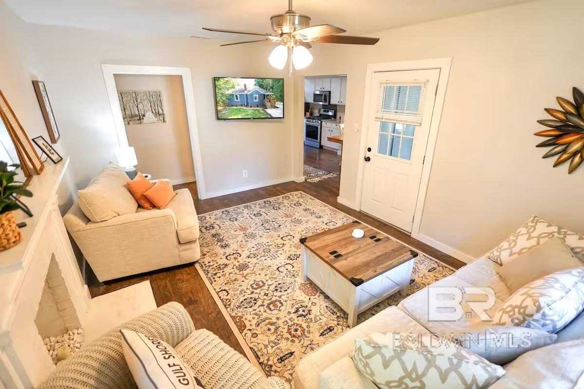 411 E Orange Avenue, Foley, AL, 36535