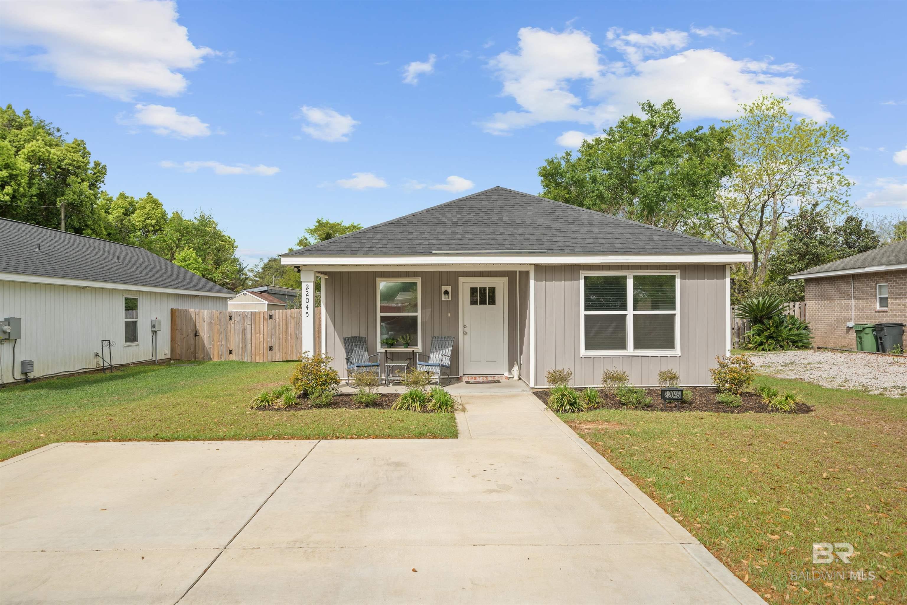 Gulf Shores Middle School - Homes for Sale