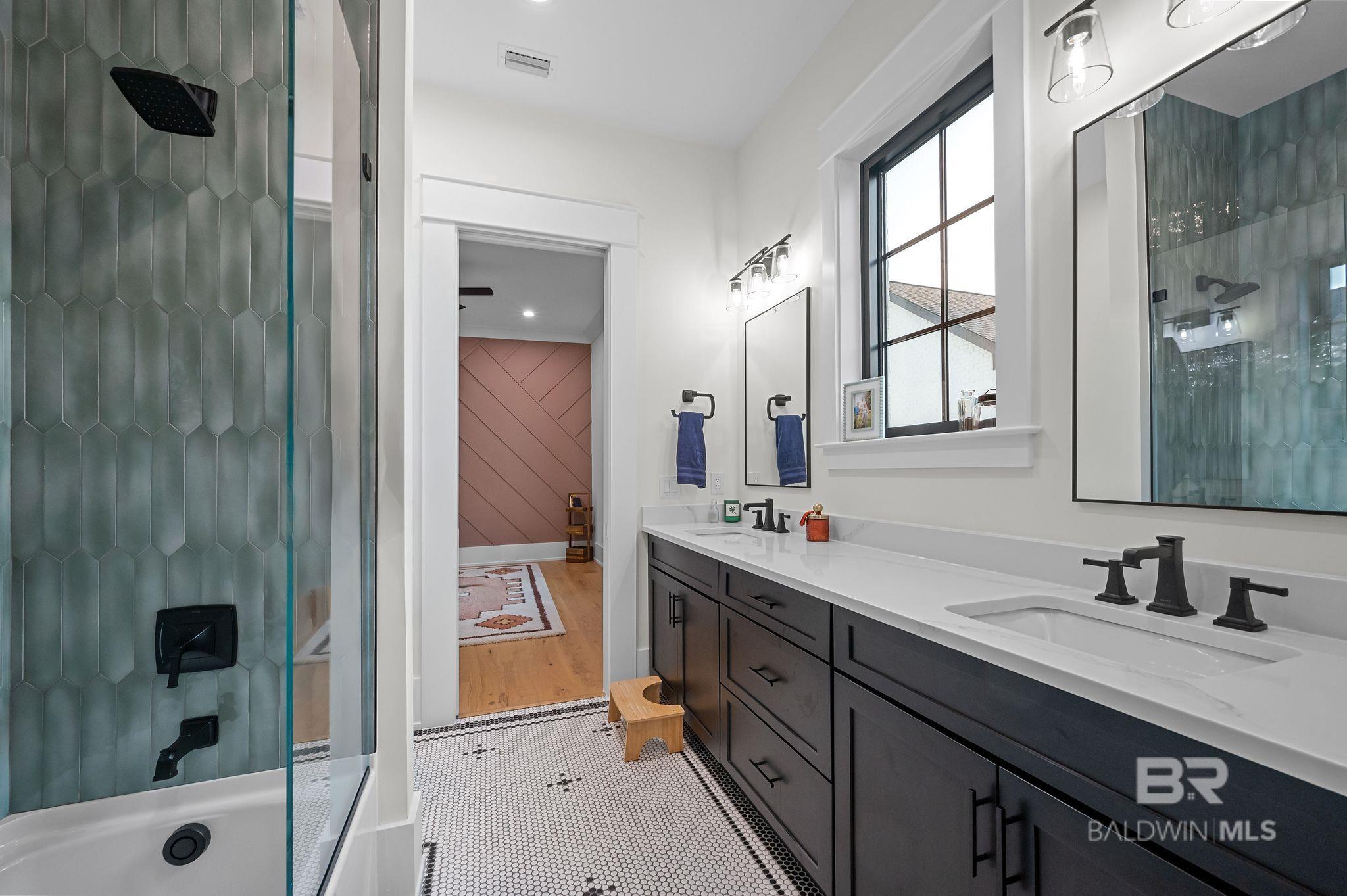 865 Inlet Circle, Gulf Shores, AL, 36542