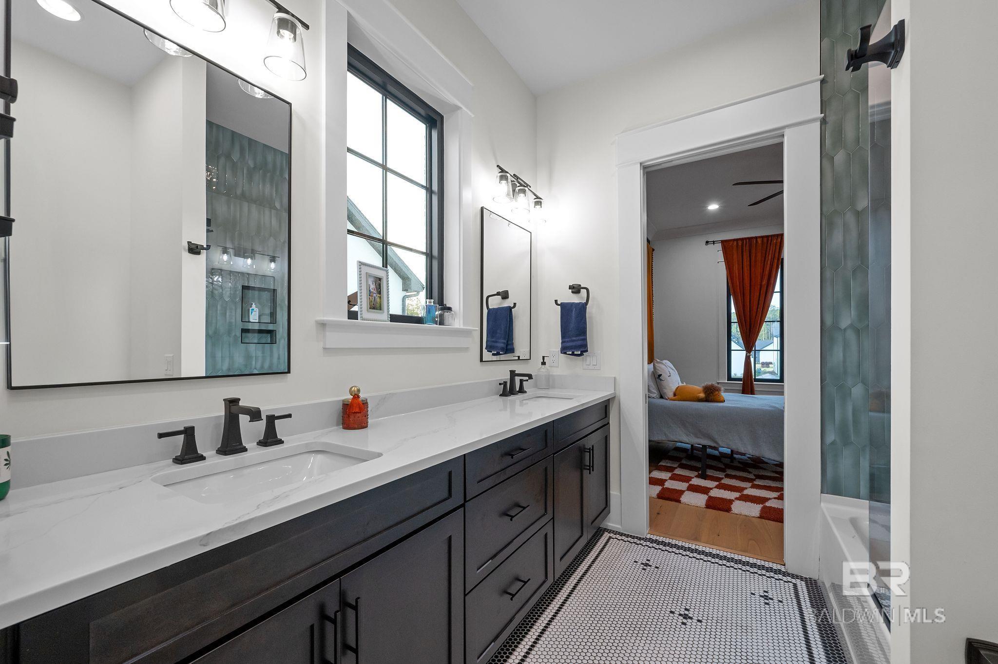 865 Inlet Circle, Gulf Shores, AL, 36542