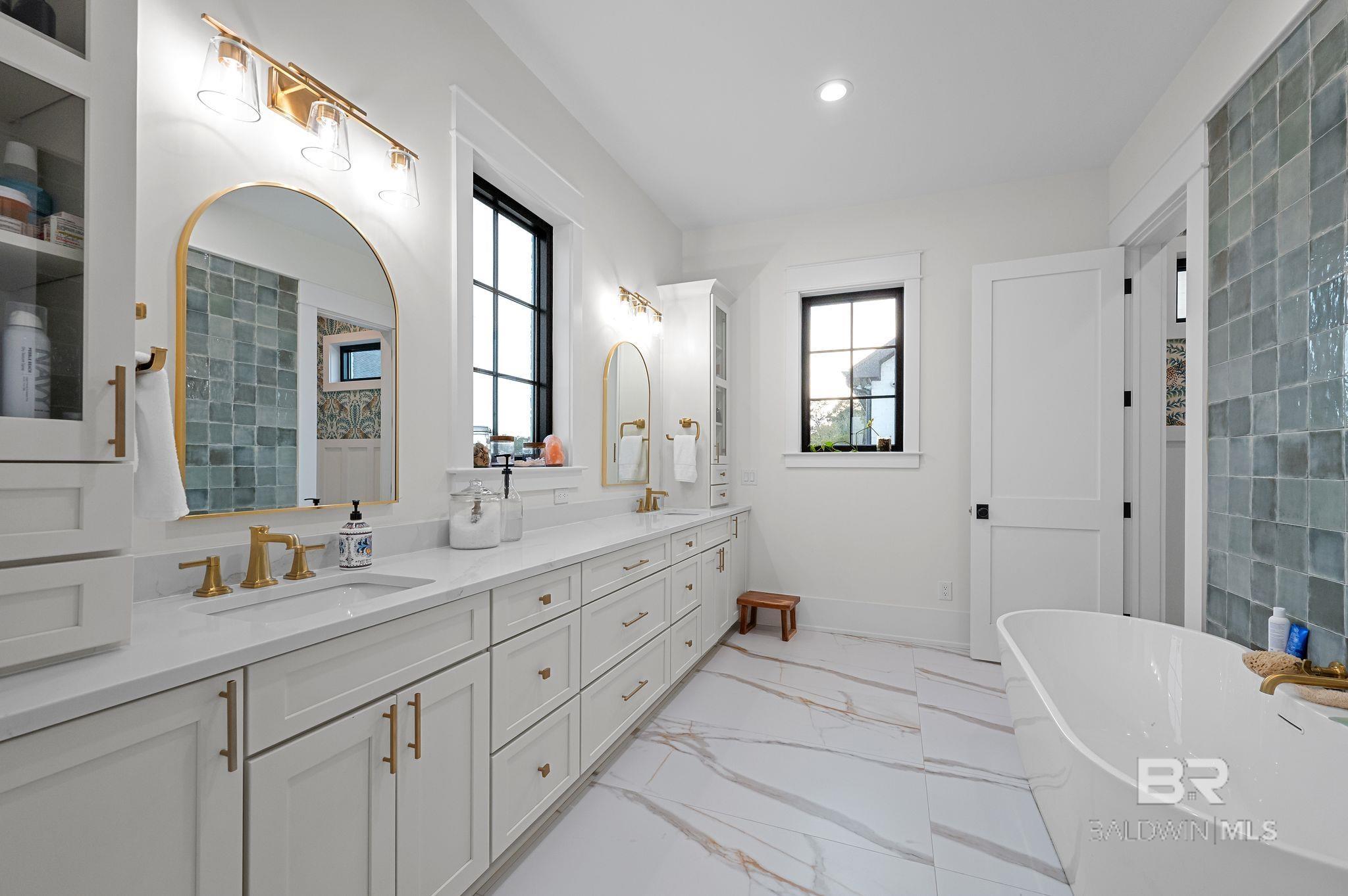 865 Inlet Circle, Gulf Shores, AL, 36542