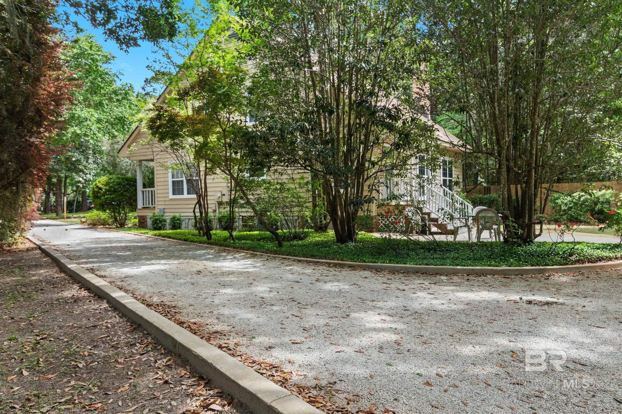 https://zimg.paragon.ice.com/ParagonImages/Property/PG/BCAR/394573/38/0/0/d674471ad5c548073863529acdaac84b/7/74b6991bd11b6990c949c9a1eb636847/394573-5a3afeed-1645-405e-b631-86884800efc5.JPG