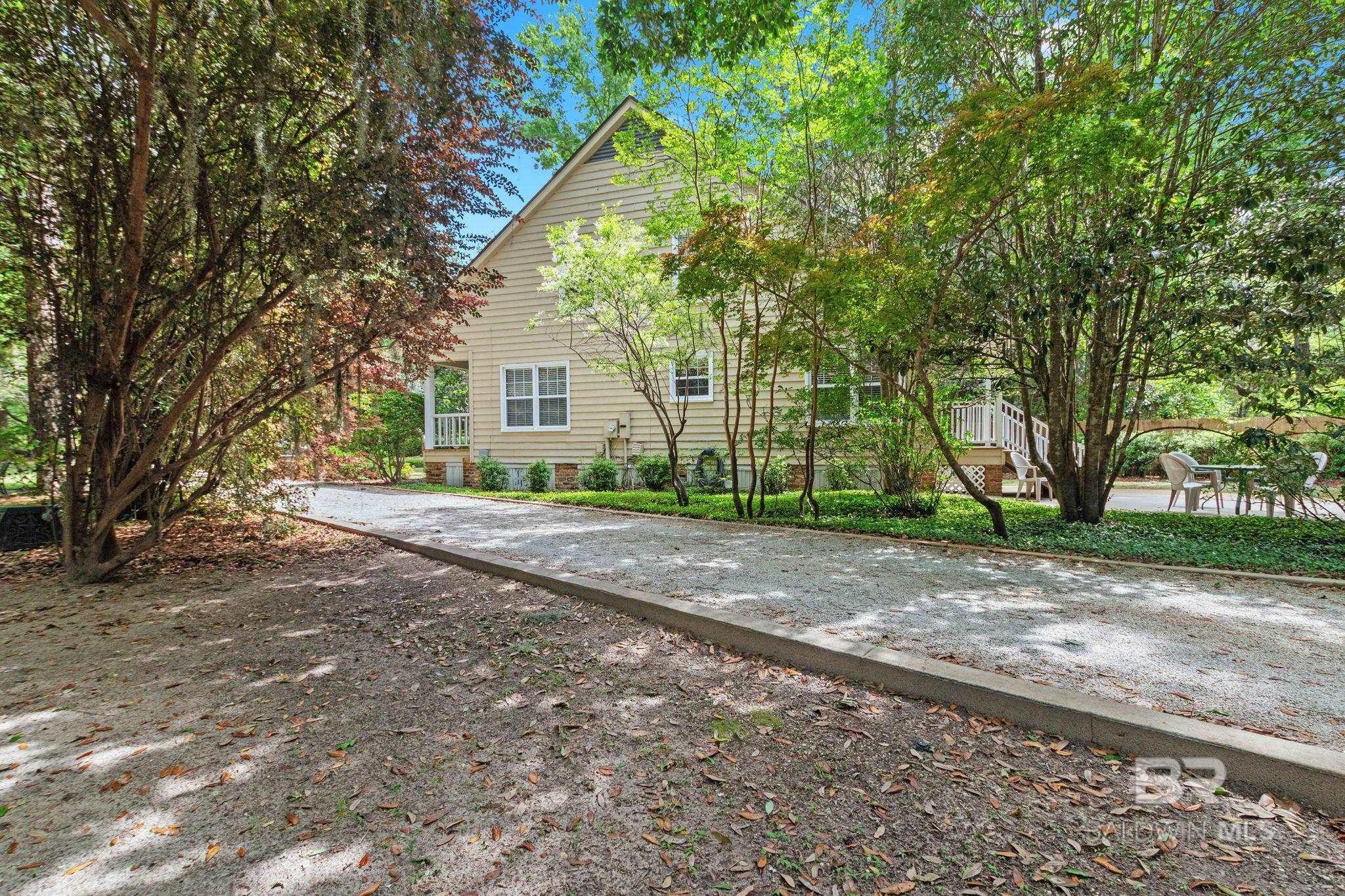 https://zimg.paragon.ice.com/ParagonImages/Property/PG/BCAR/394573/39/0/0/0add40e4da5b7965d14c20f675c3bdf0/7/74b6991bd11b6990c949c9a1eb636847/394573-fe20e10b-ee81-432e-8db9-f11bf1c49734.JPG