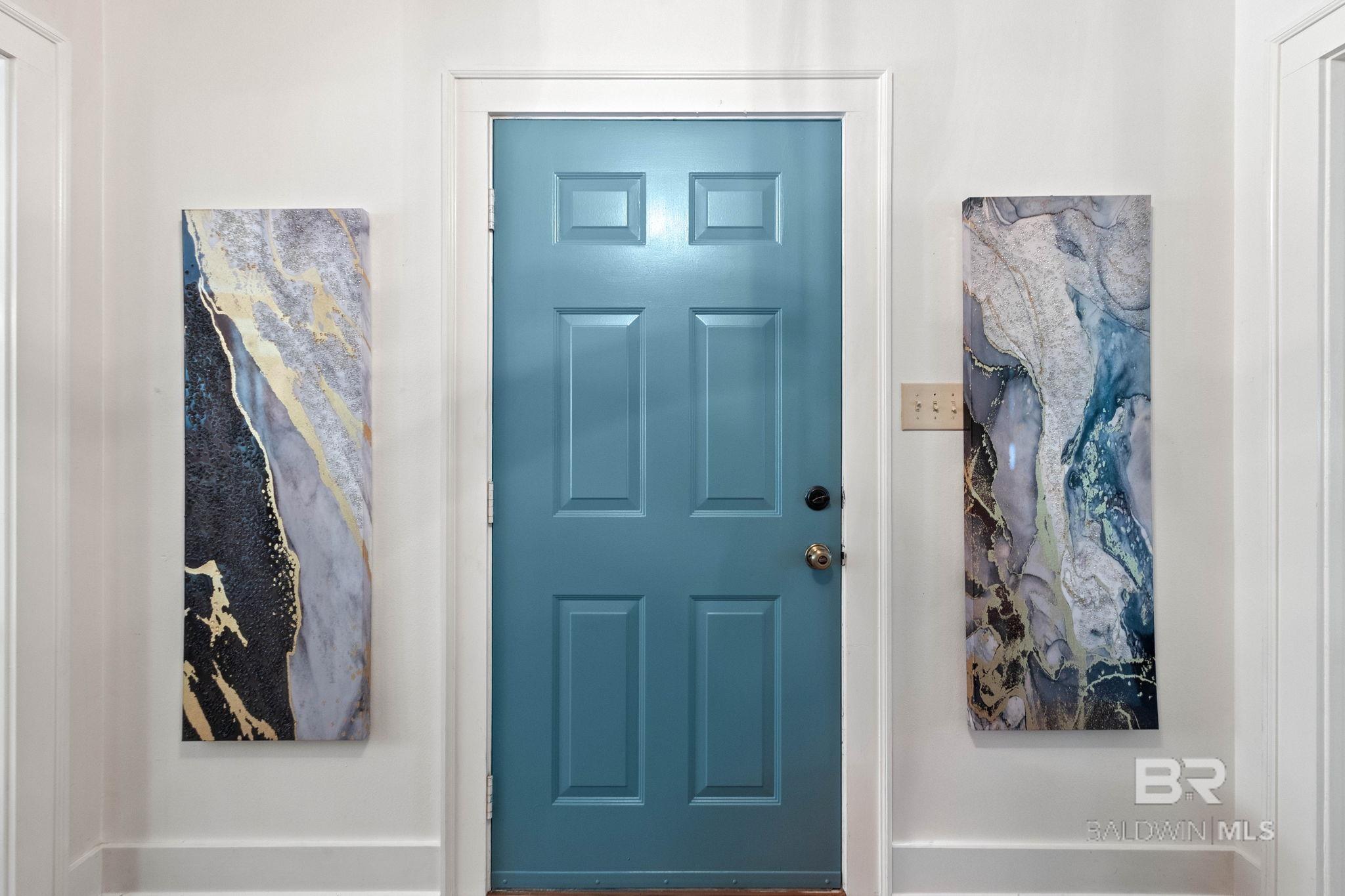 https://zimg.paragon.ice.com/ParagonImages/Property/PG/BCAR/394573/5/0/0/6453141ea0e24b5595dfd8c6b3721e1a/7/74b6991bd11b6990c949c9a1eb636847/394573-95f6326e-ee09-4f0c-a76d-d581b8ac4f79.JPG
