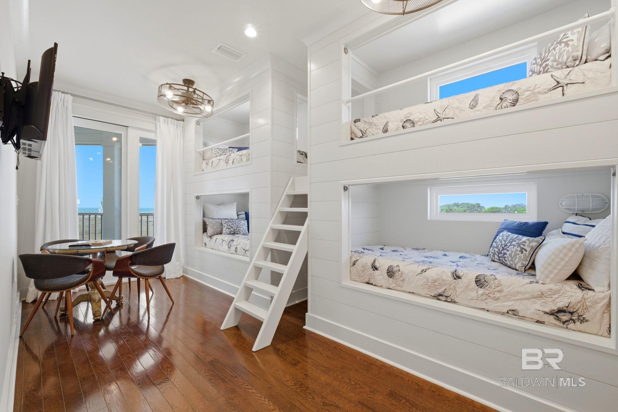 1266 Highway 180, Gulf Shores, AL, 36542