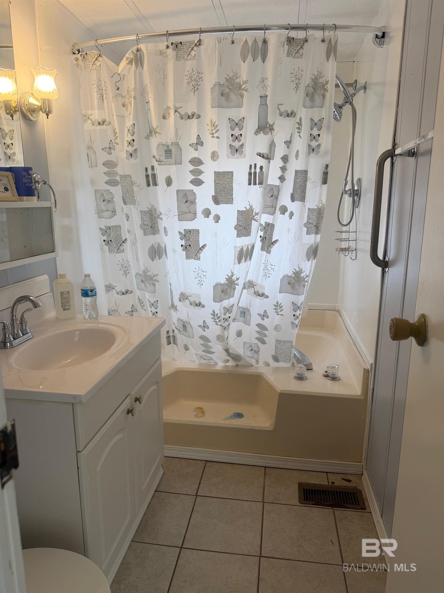 1608 Martinez Drive, Lillian, AL, 36549