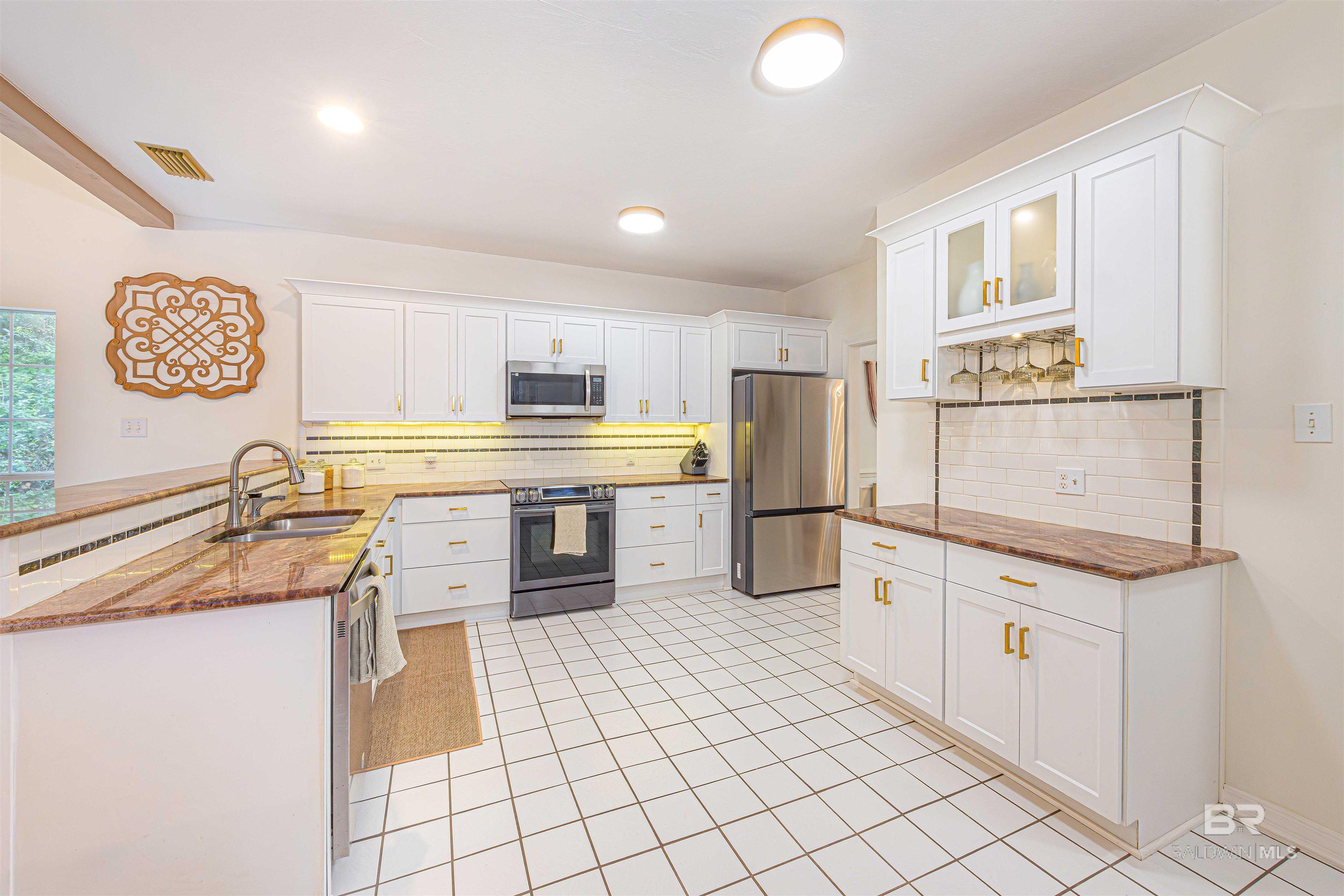 679 Ridgewood Drive, Daphne, AL, 36526