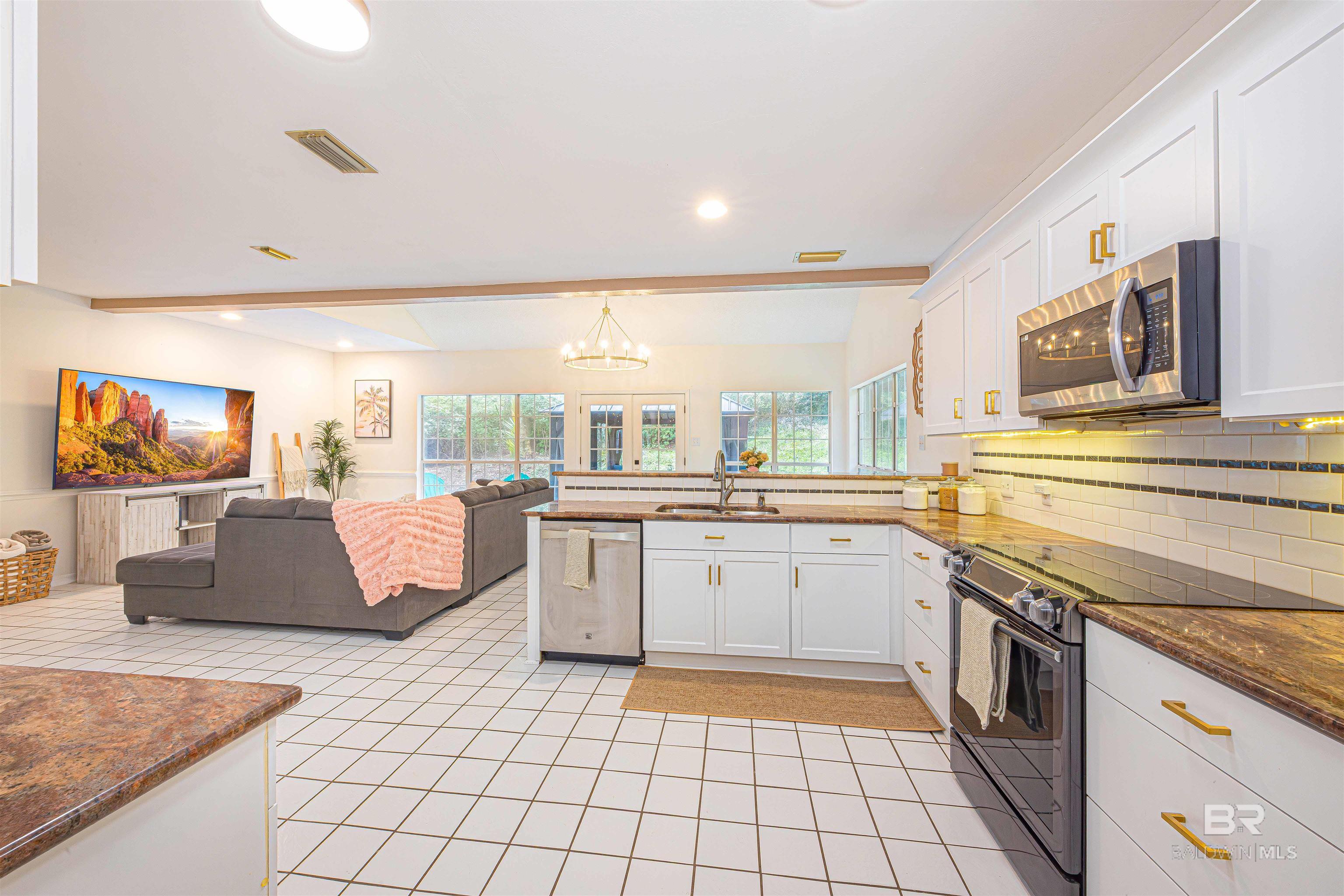 679 Ridgewood Drive, Daphne, AL, 36526