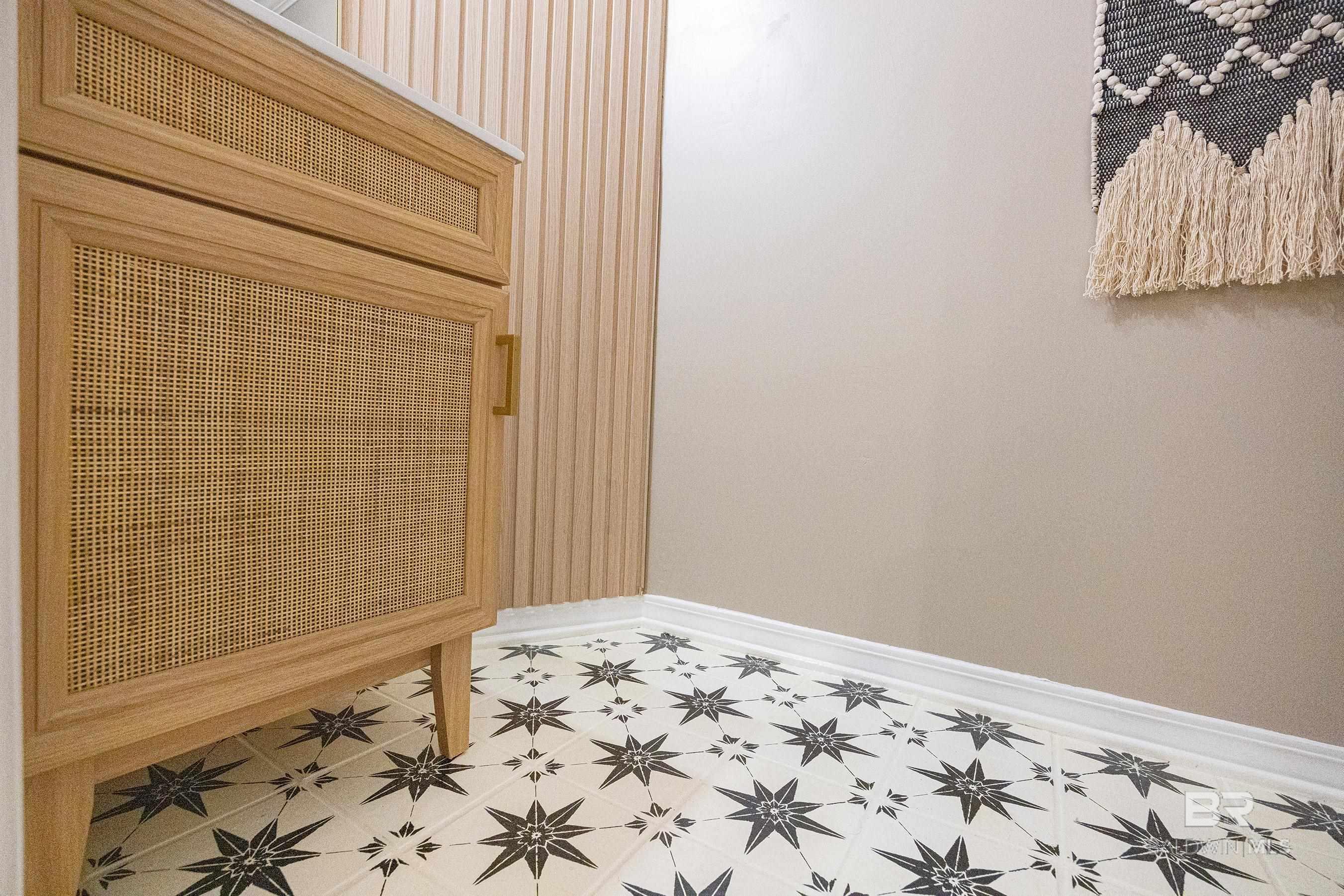 679 Ridgewood Drive, Daphne, AL, 36526