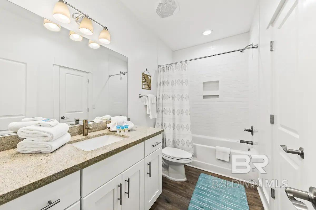 1932 W Beach Boulevard UNIT M, Gulf Shores, AL, 36542