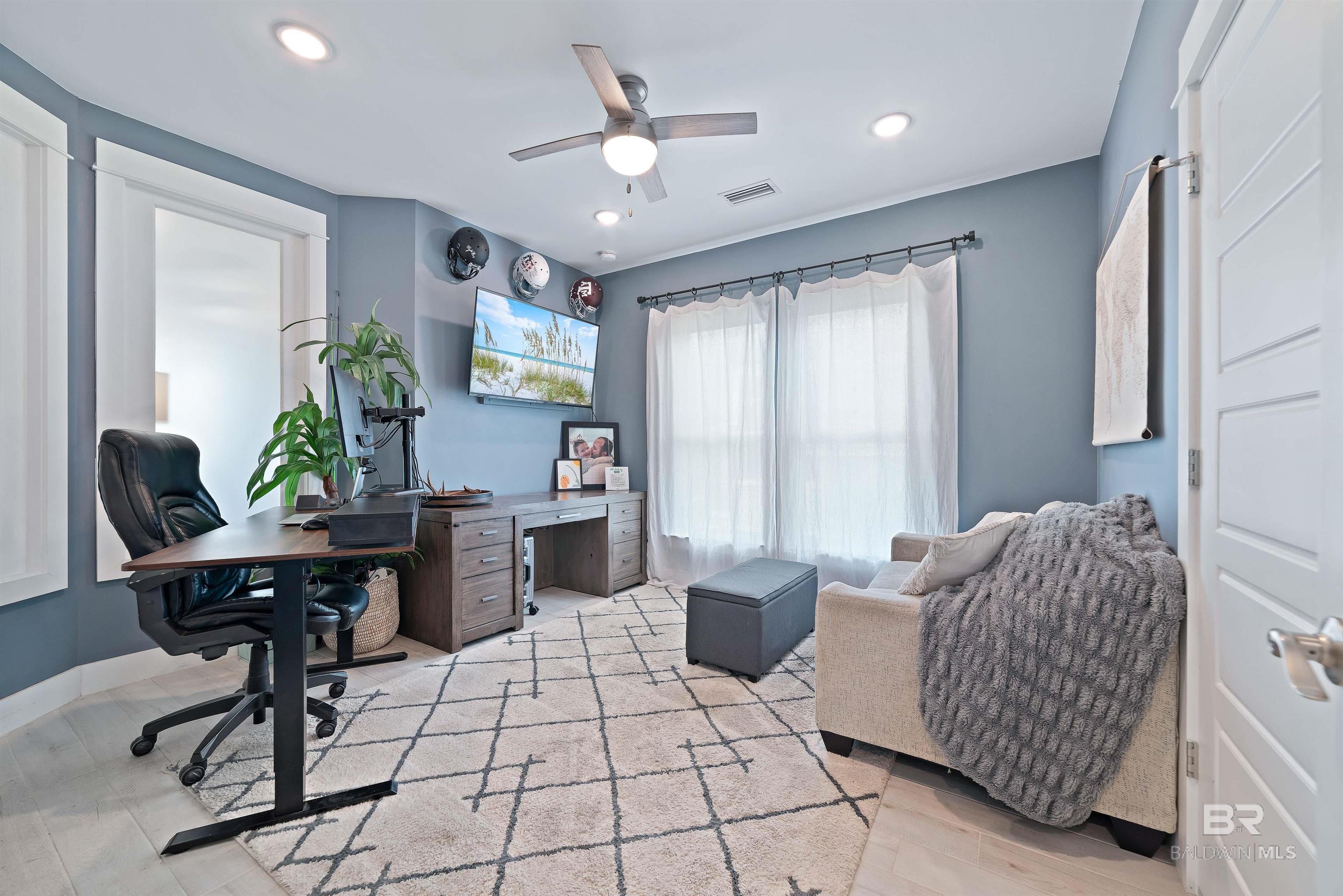 https://zimg.paragon.ice.com/ParagonImages/Property/PG/BCAR/394609/26/0/0/b49f97be183a7596e9a7ffe6c9dfcbe4/7/1d13abca1903c187c27c533180c43539/394609-b6515bee-4919-4436-8c5a-6c6a368ce444.JPG