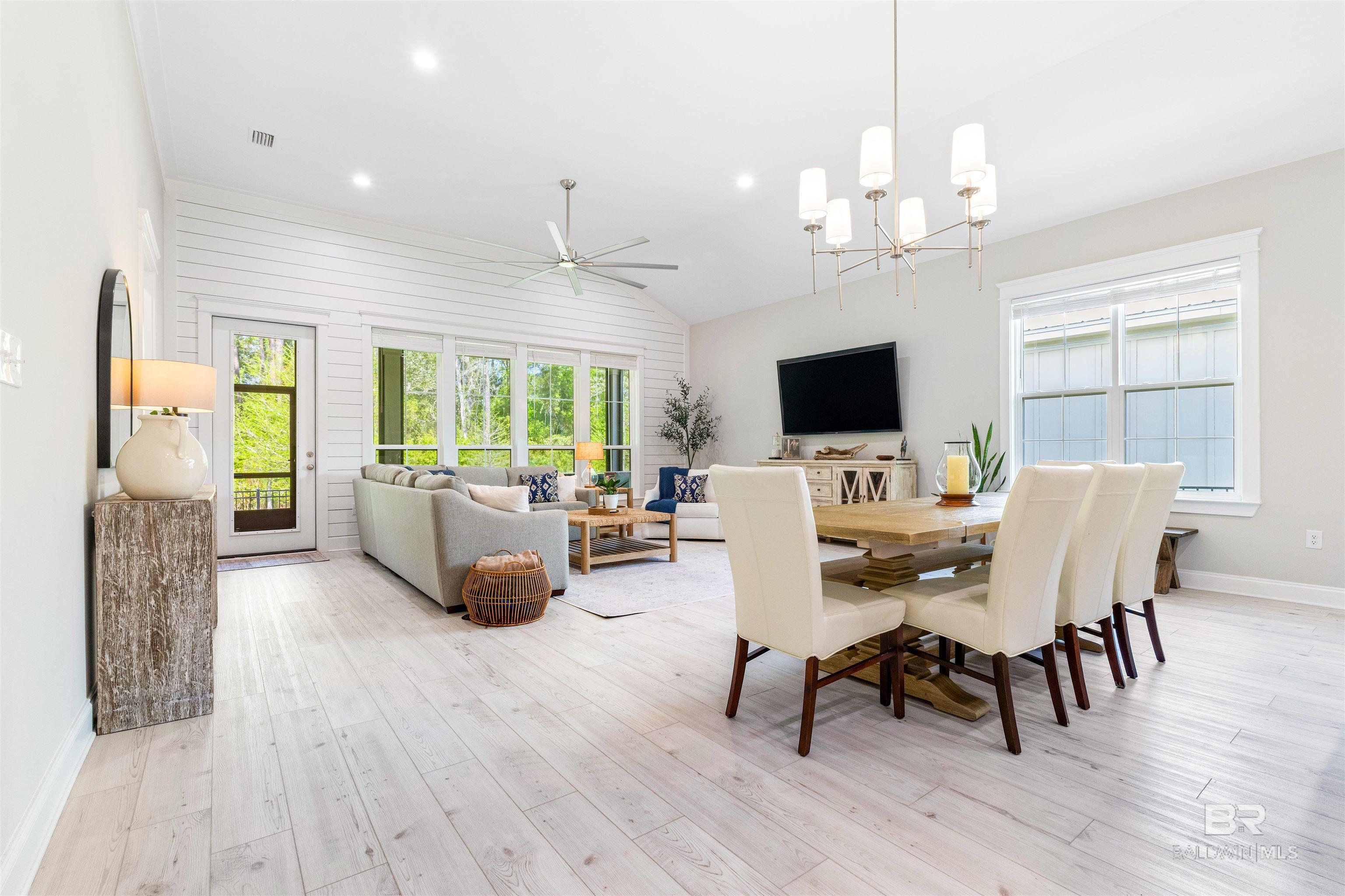 2533 Bienville Avenue, Gulf Shores, AL, 36542