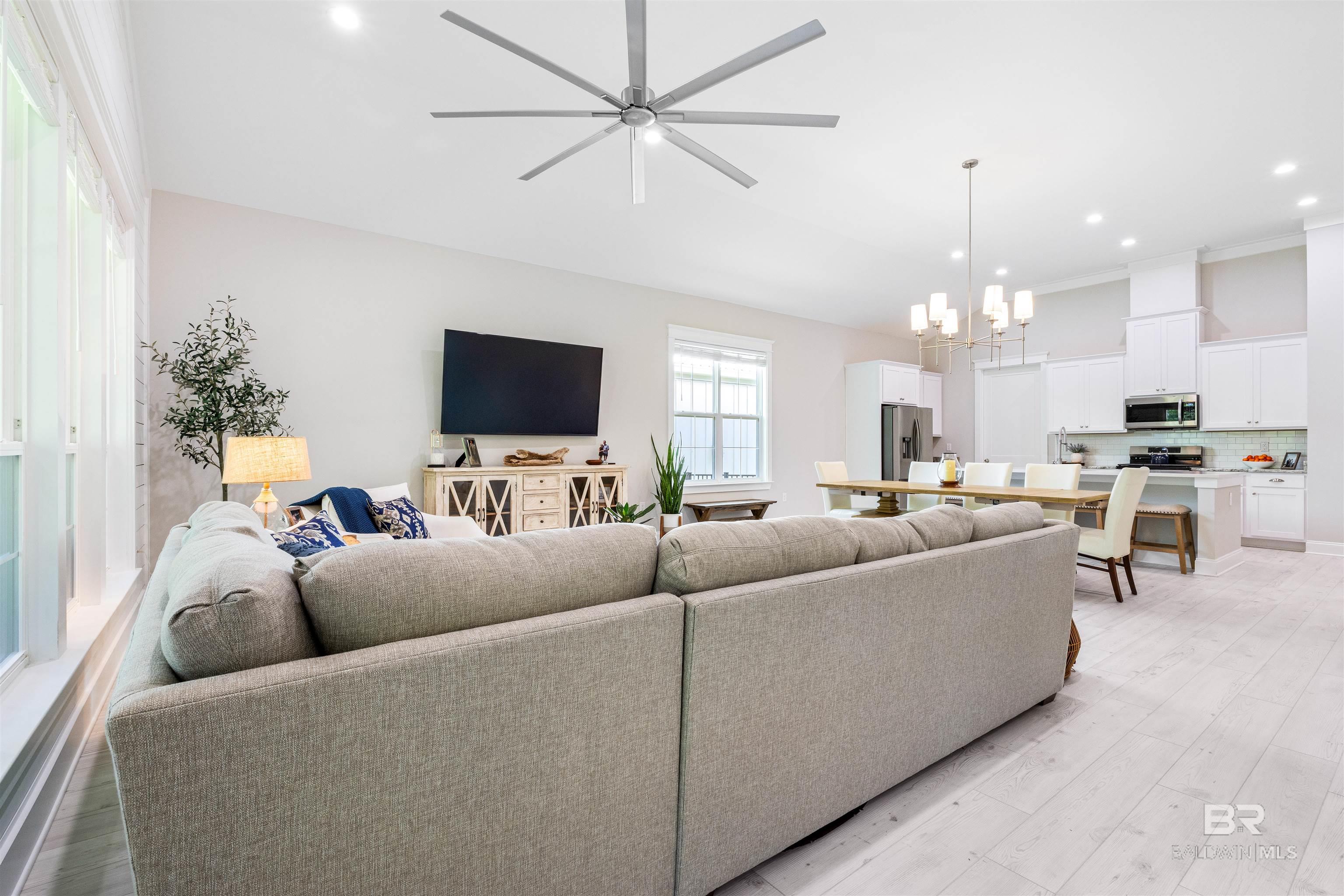 2533 Bienville Avenue, Gulf Shores, AL, 36542