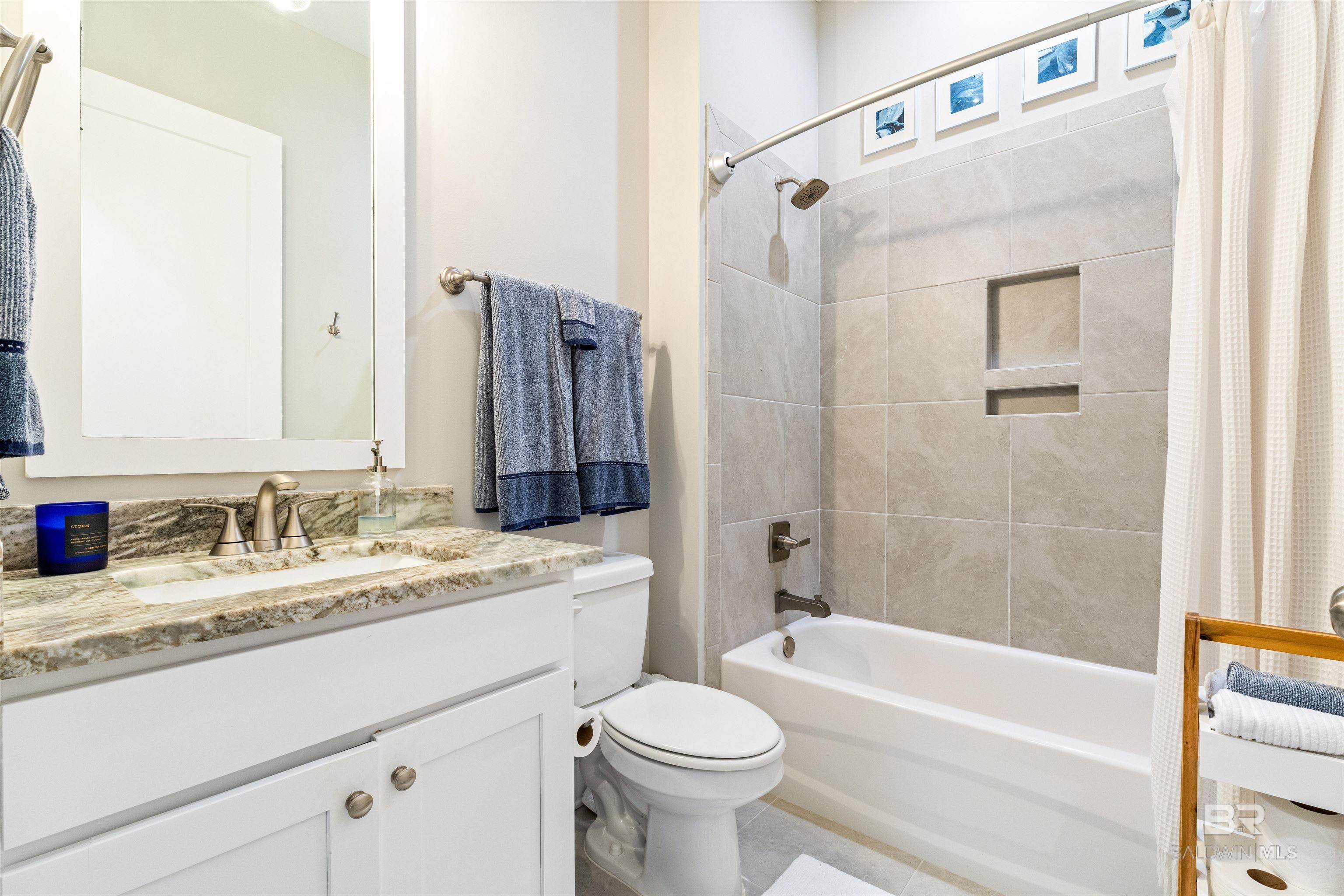 2533 Bienville Avenue, Gulf Shores, AL, 36542