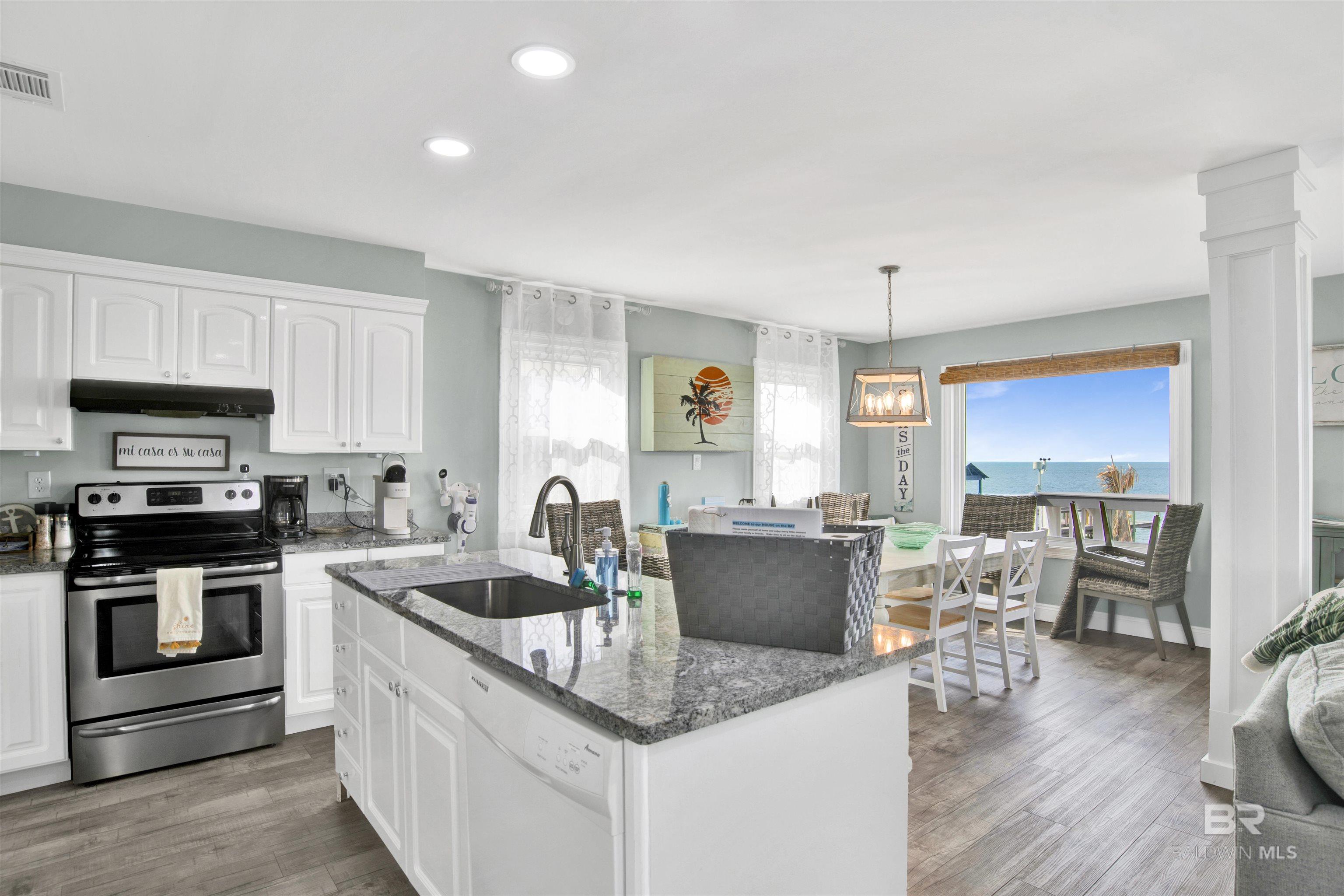 8205 Gulf Beach Lane, Gulf Shores, AL, 36542