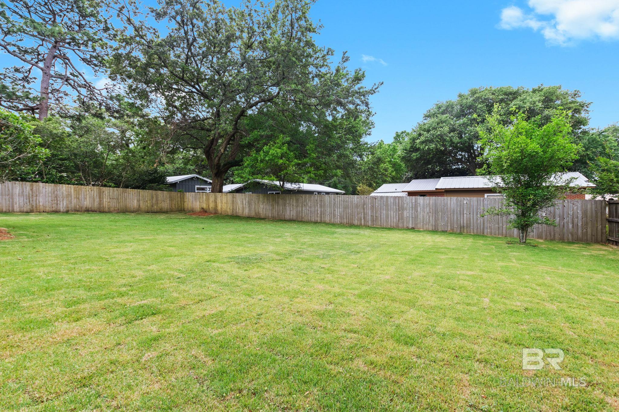 https://zimg.paragon.ice.com/ParagonImages/Property/PG/BCAR/394617/16/0/0/ca4dd8ad15ec5c0239febe47cf2275ac/7/d49ad55379c75592c78c033718b4785f/394617-acf7915a-49da-44d3-94e2-e6f997221783.JPG
