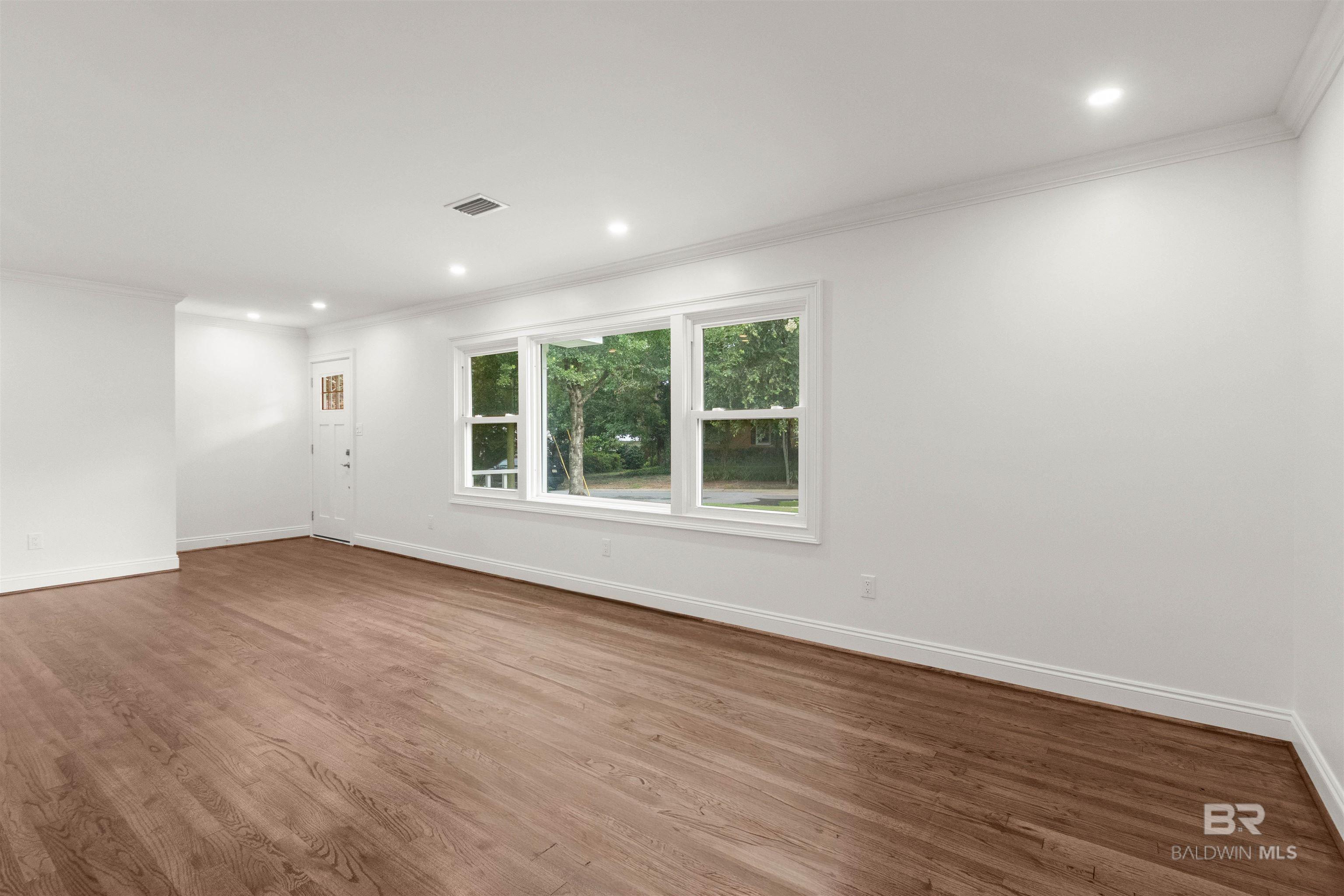https://zimg.paragon.ice.com/ParagonImages/Property/PG/BCAR/394617/23/0/0/768f89245b958d7fbe9f41234d4eb1be/7/d49ad55379c75592c78c033718b4785f/394617-905a9aa2-7d91-443f-913d-e7d81d6d8e57.JPG