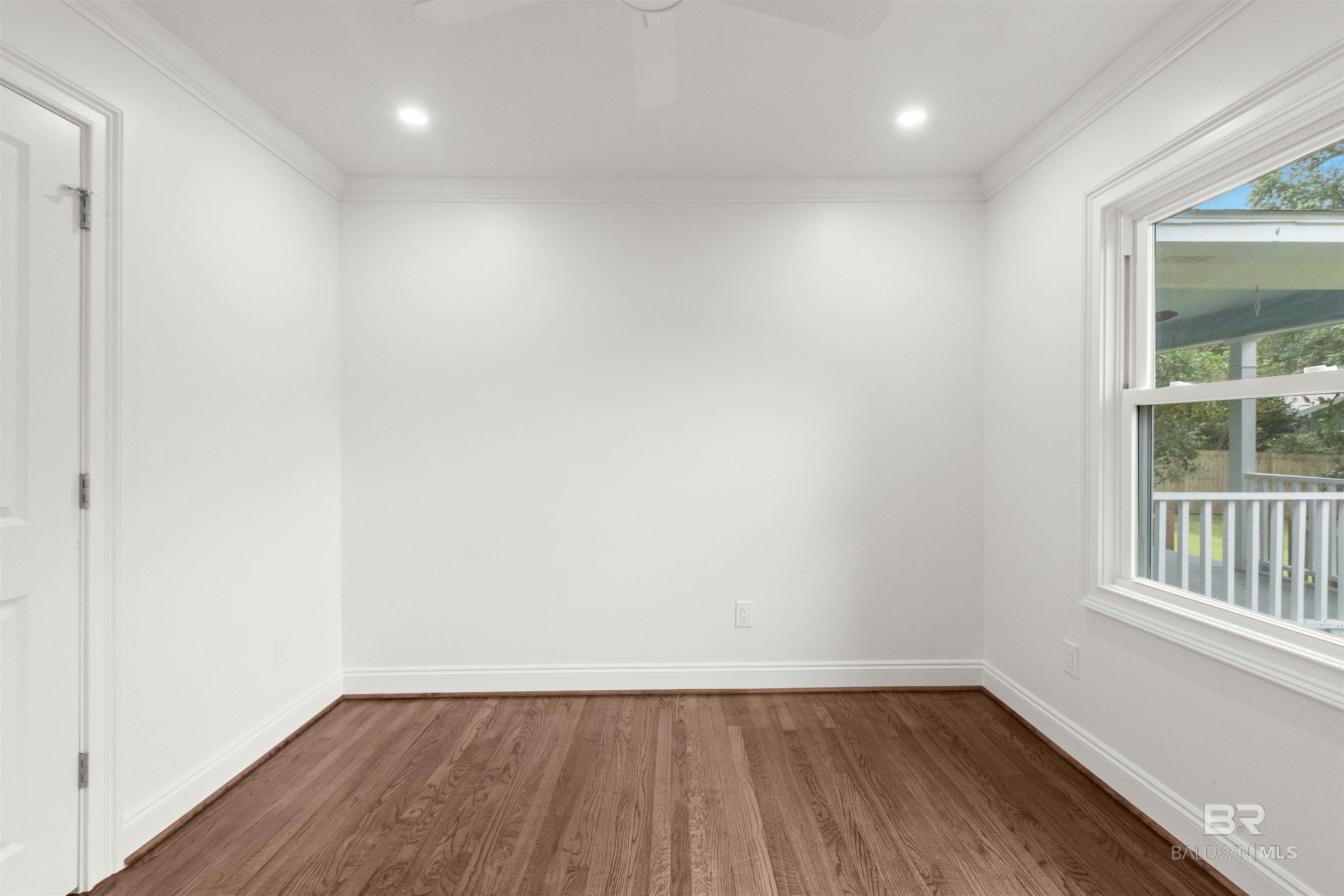 https://zimg.paragon.ice.com/ParagonImages/Property/PG/BCAR/394617/53/0/0/7021f32df075c4cad8020c21d1c3dde8/7/d49ad55379c75592c78c033718b4785f/394617-869d7d27-90cb-4efa-b158-37a796f10e2c.JPG