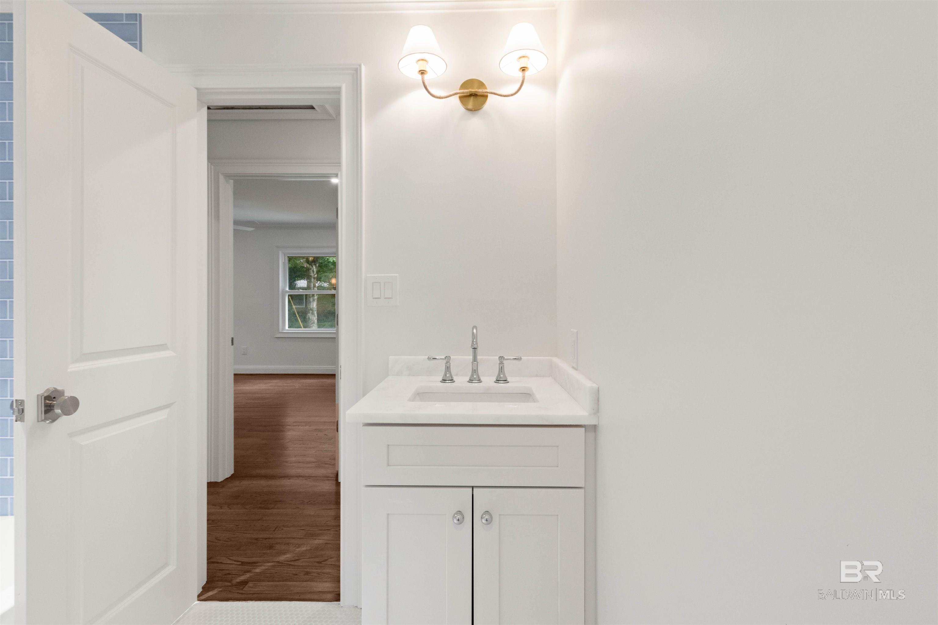 https://zimg.paragon.ice.com/ParagonImages/Property/PG/BCAR/394617/57/0/0/c74f4293744de79034ea0b974354dcb5/7/d49ad55379c75592c78c033718b4785f/394617-57283ded-eccc-478a-a984-612a36c1ac3d.JPG