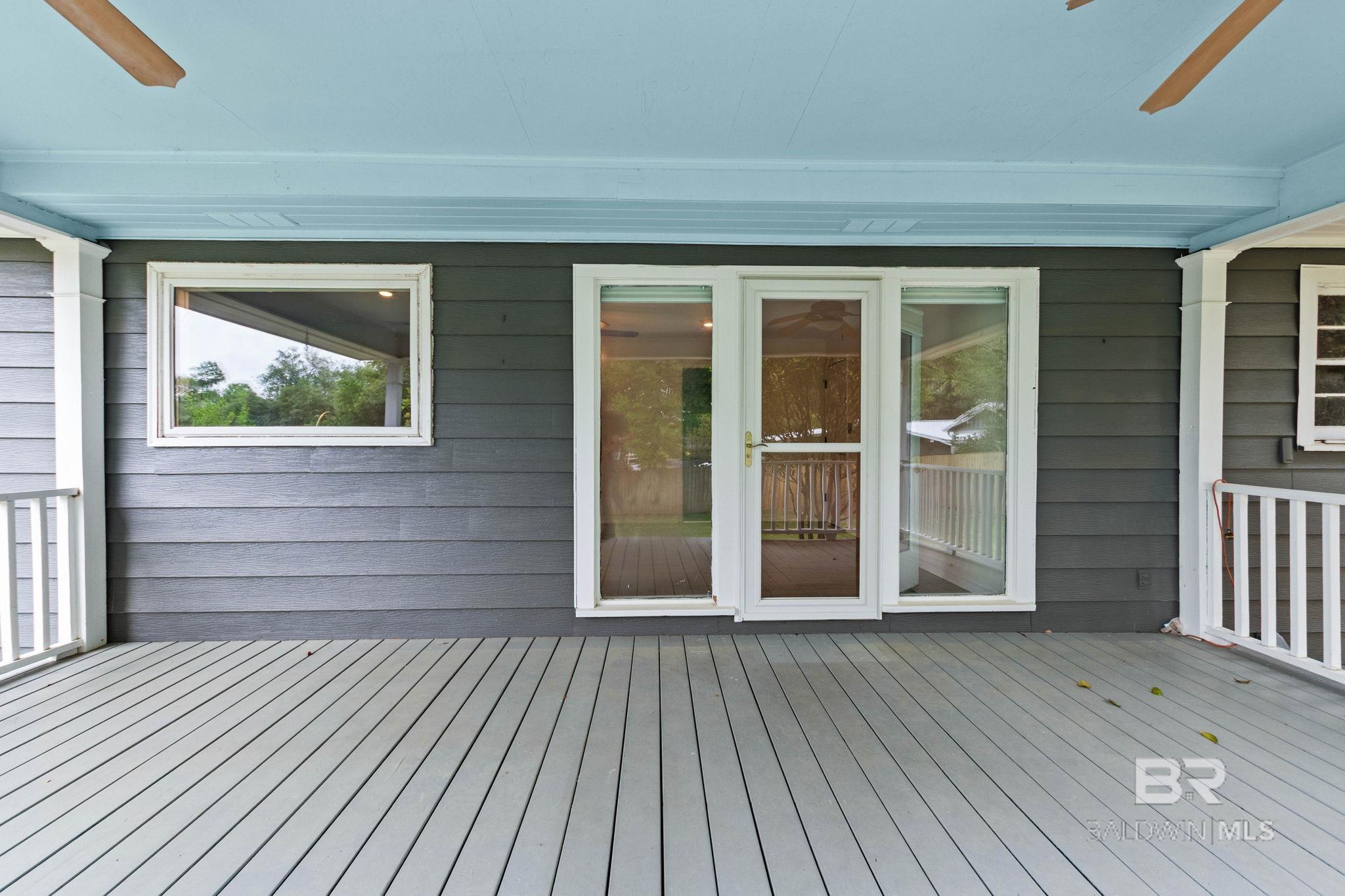 https://zimg.paragon.ice.com/ParagonImages/Property/PG/BCAR/394617/63/0/0/01f1ee4830a07133a5d03013d7e66bd6/7/d49ad55379c75592c78c033718b4785f/394617-c6f12c91-8931-4b9e-a8d7-98f8fc009dc8.JPG