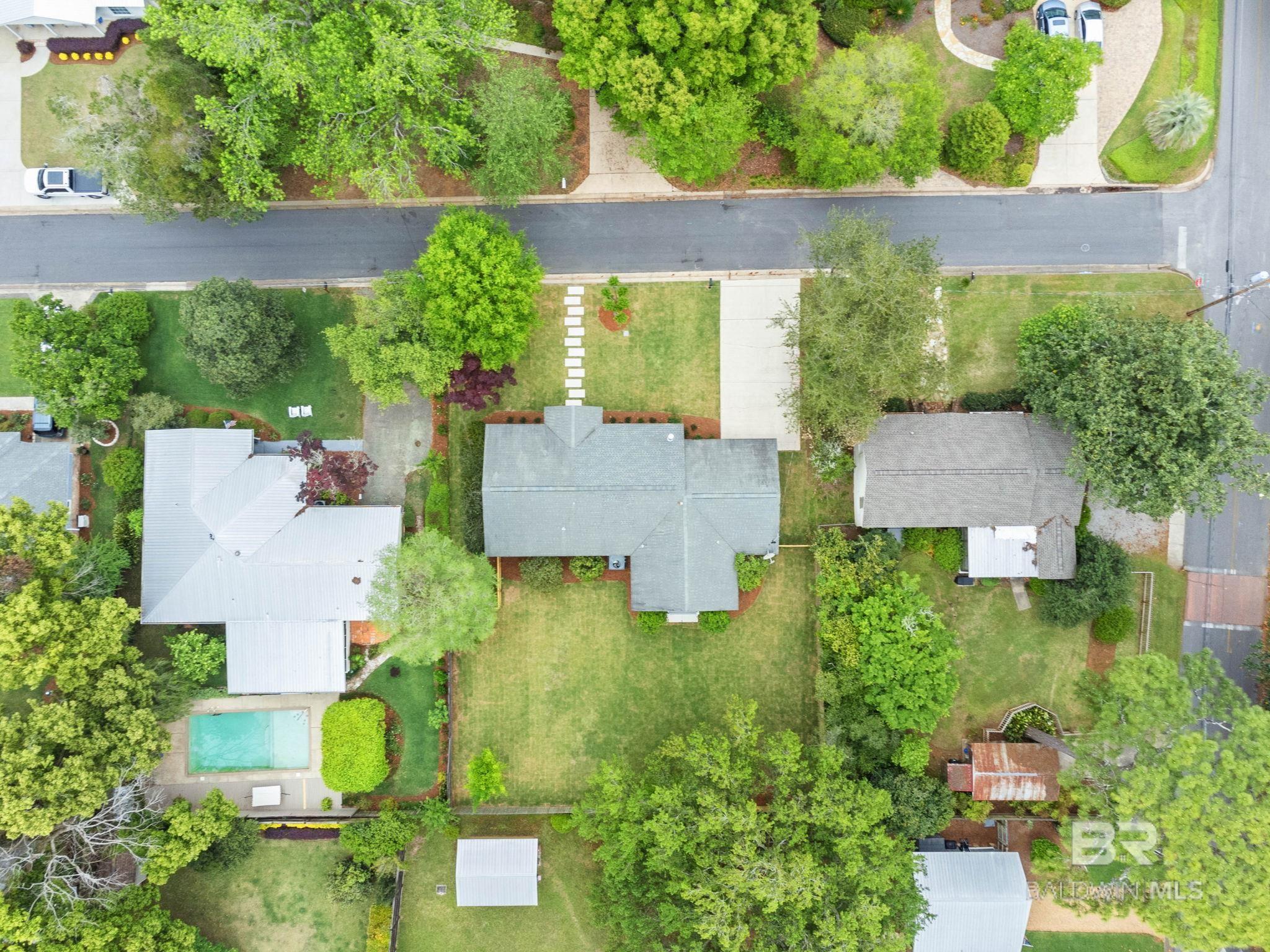 https://zimg.paragon.ice.com/ParagonImages/Property/PG/BCAR/394617/78/0/0/3223bf57809604558ac88ad155ea7231/7/d49ad55379c75592c78c033718b4785f/394617-14c65b8c-fa8c-4f4d-b92a-6ca422599103.JPG