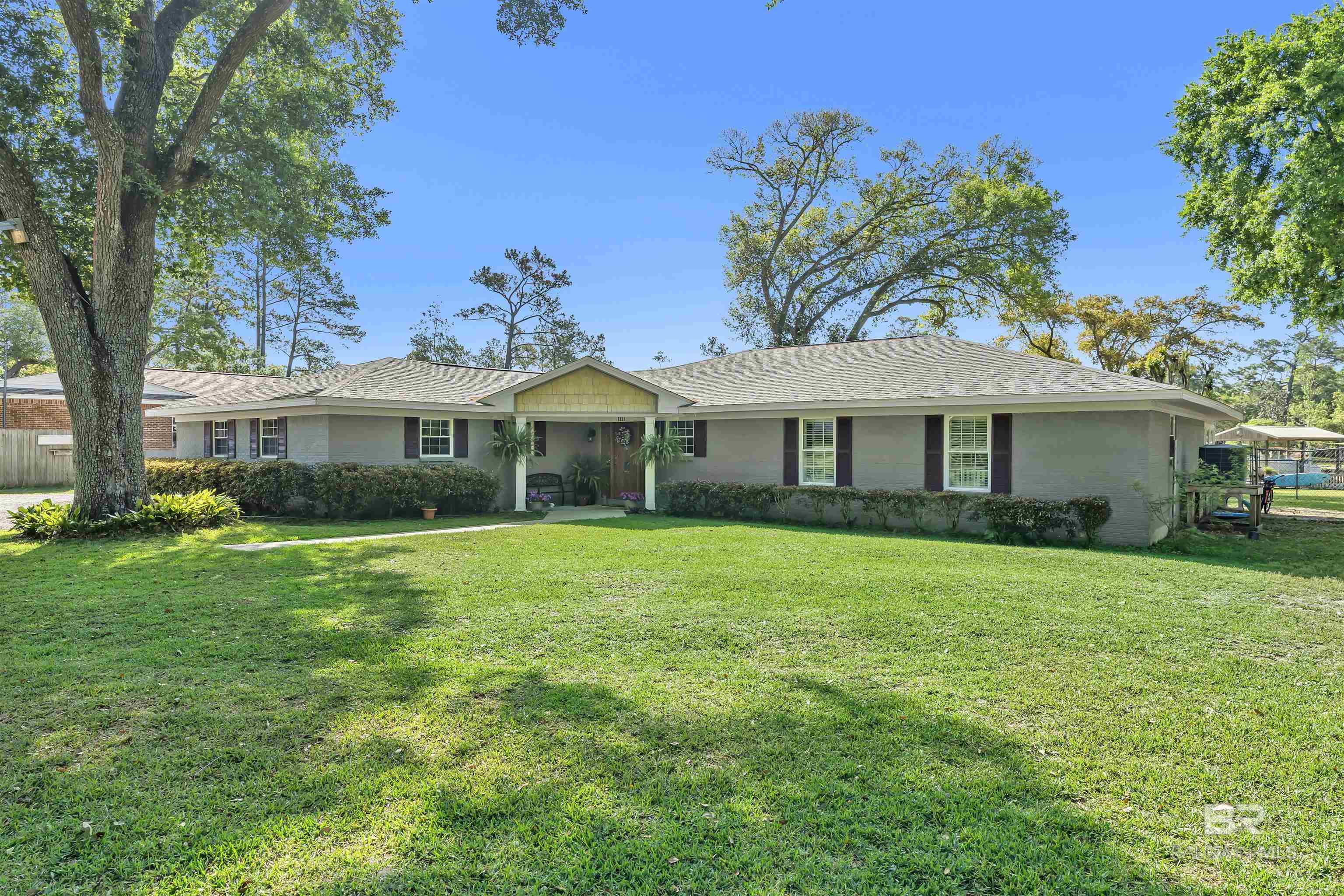 7231 Riverwood Drive West