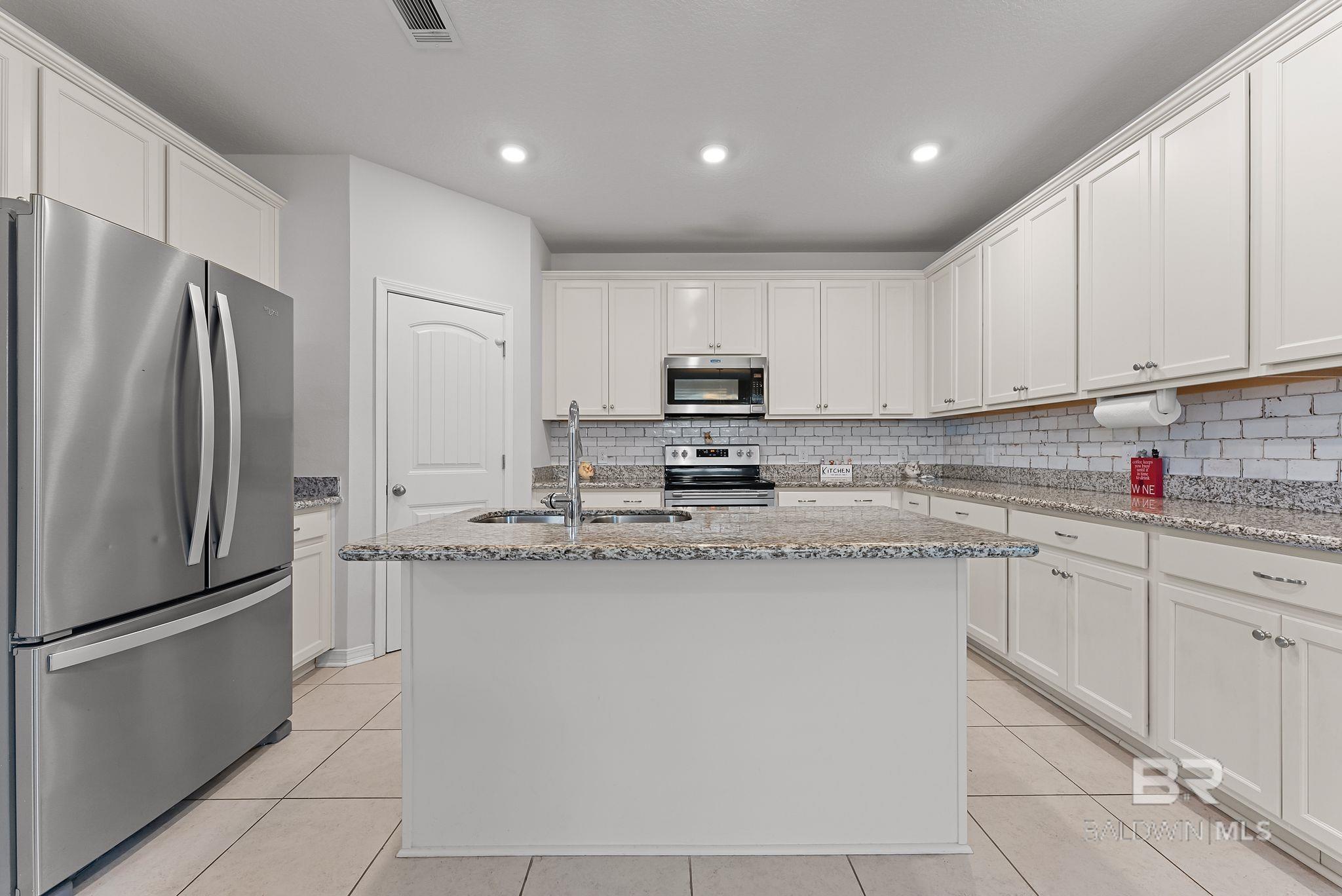 7021 Shallow Brook Court, Gulf Shores, AL, 36542