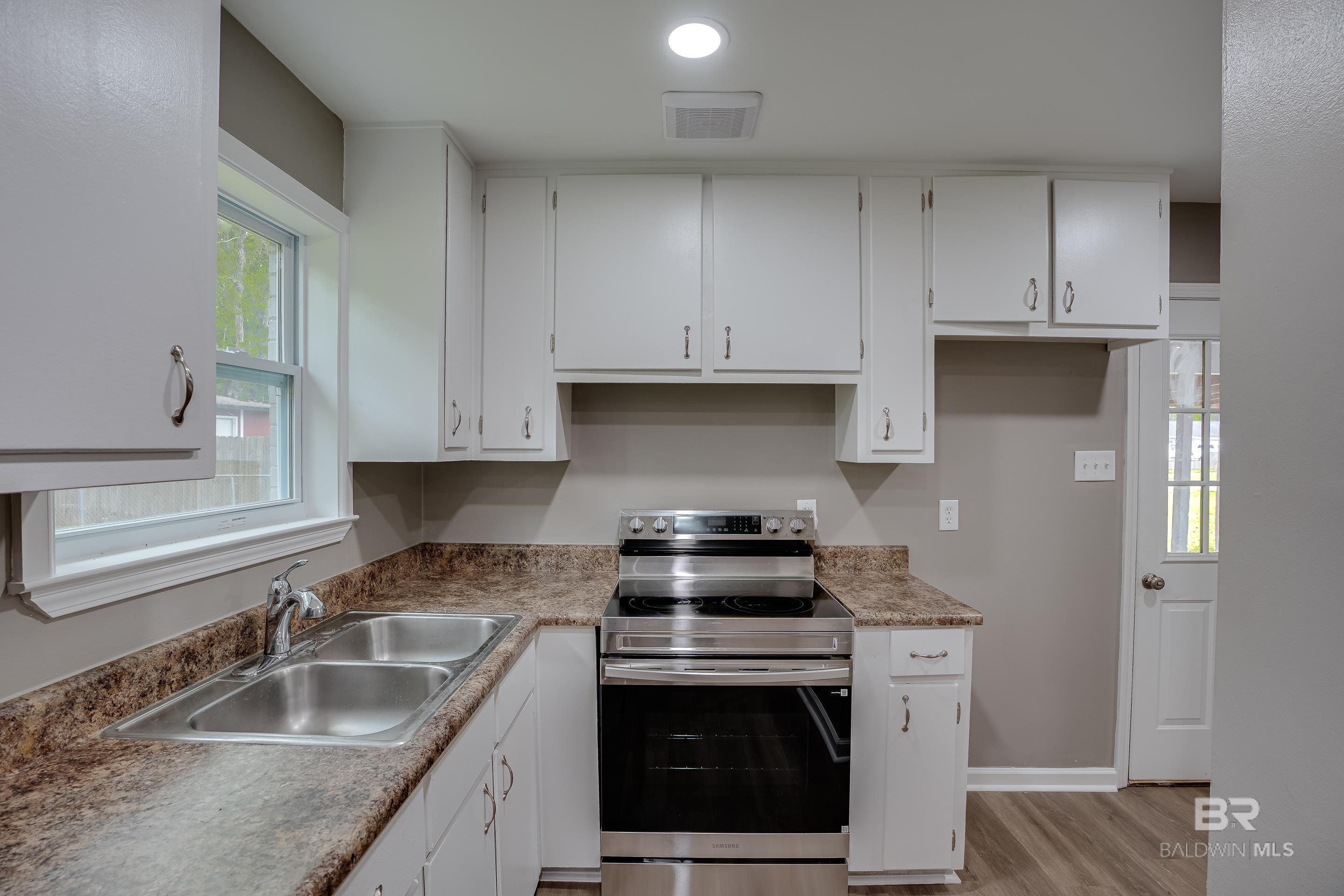 428 Scott Drive, Saraland, AL, 36571