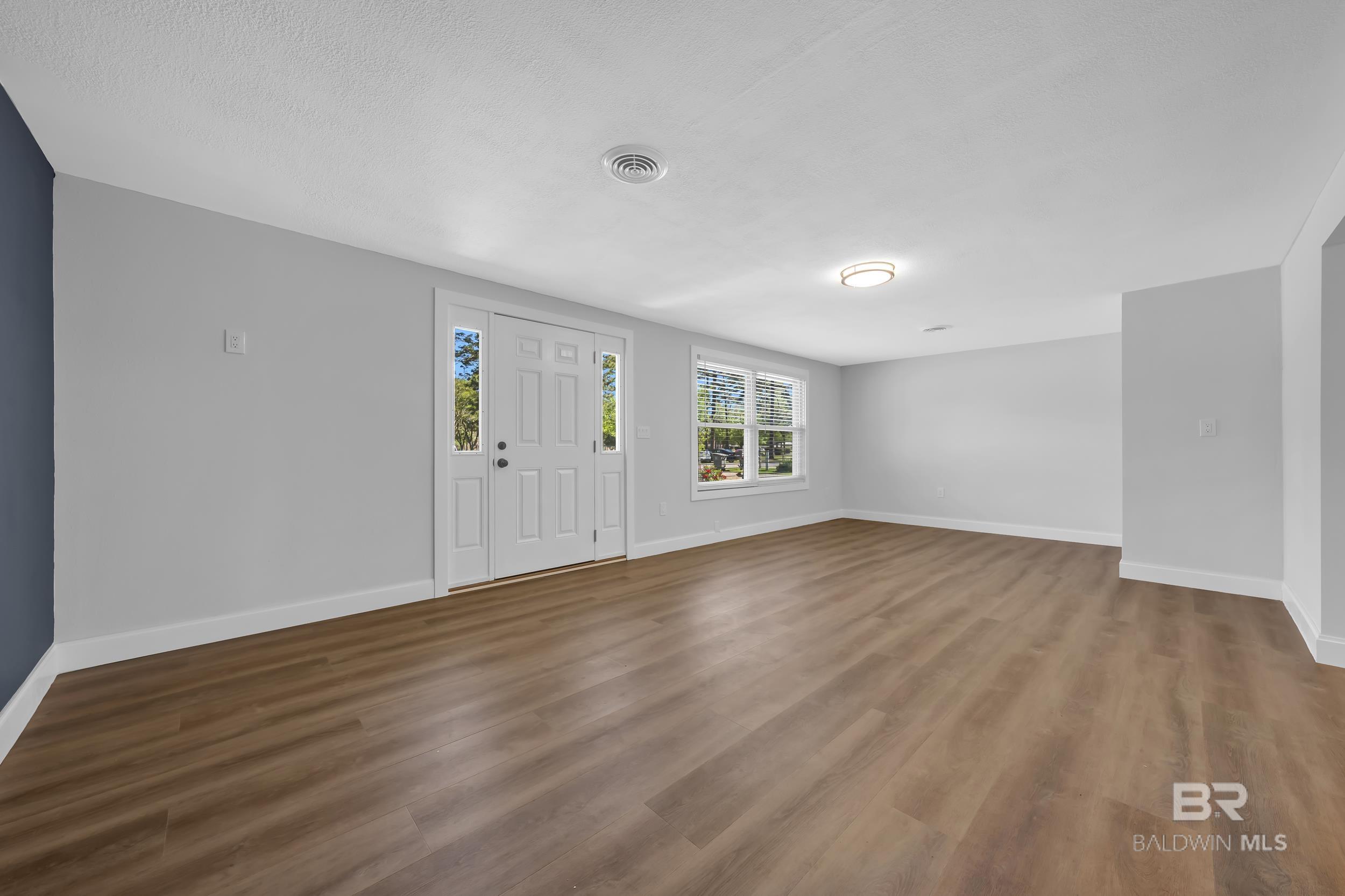 419 W Roosevelt Avenue, Foley, AL, 36535