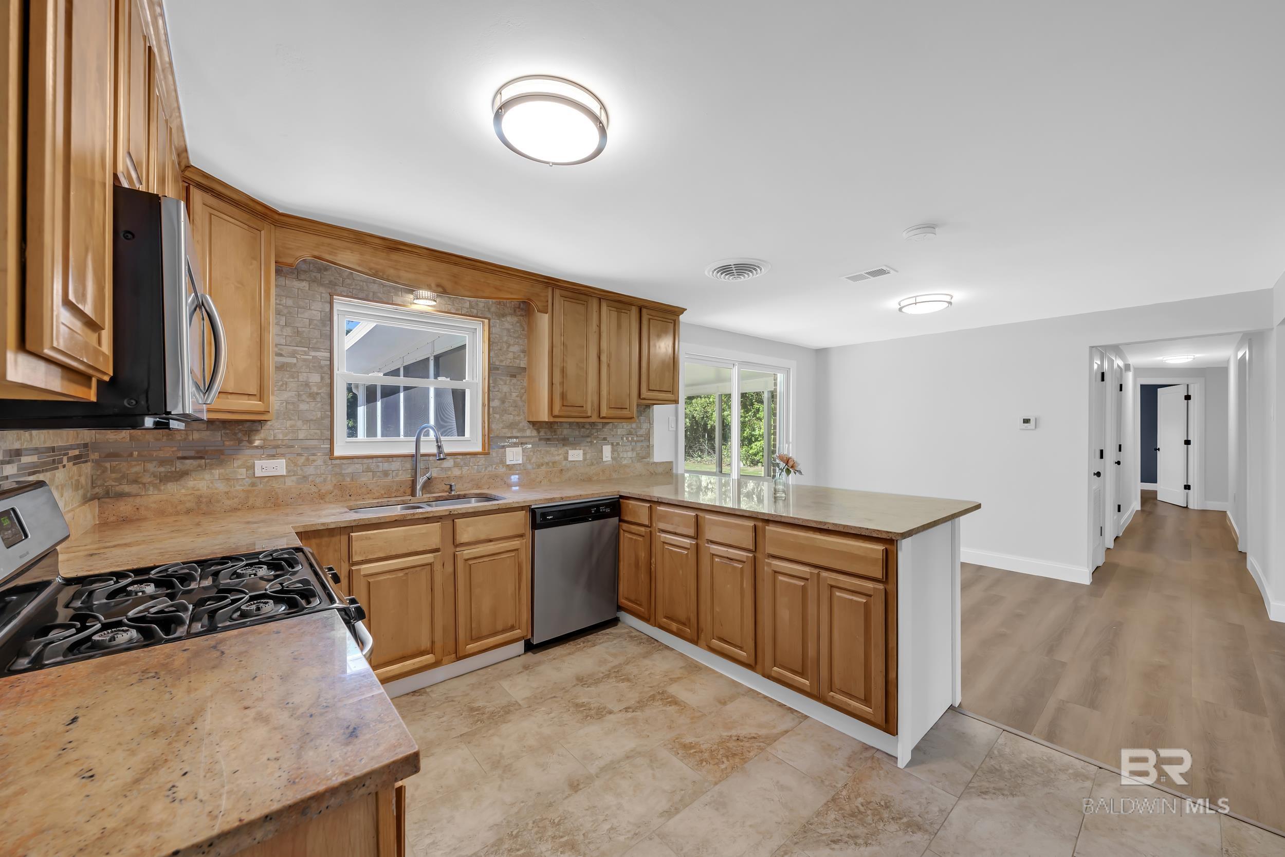 419 W Roosevelt Avenue, Foley, AL, 36535