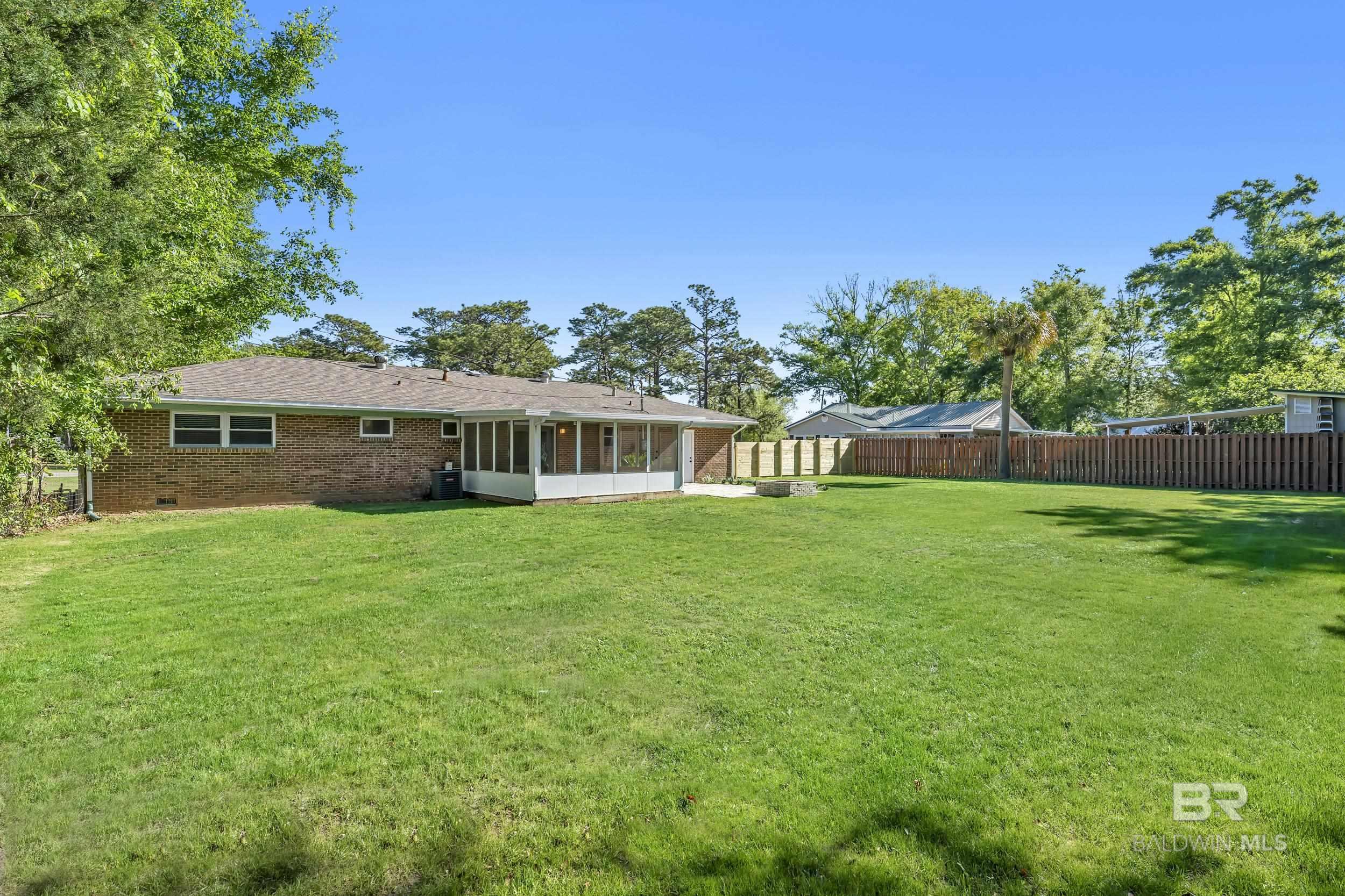 419 W Roosevelt Avenue, Foley, AL, 36535